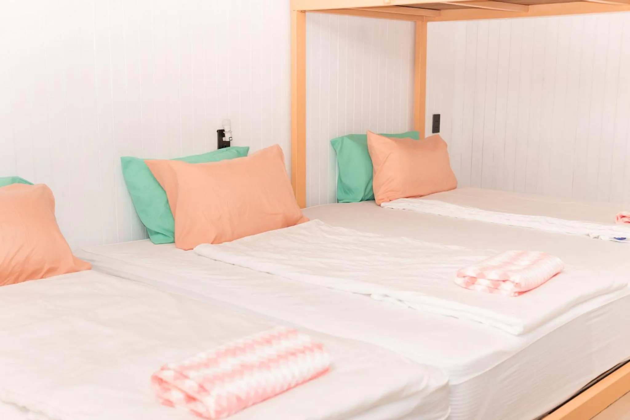 Bed in Easy Sunday Khaosan Bangkok