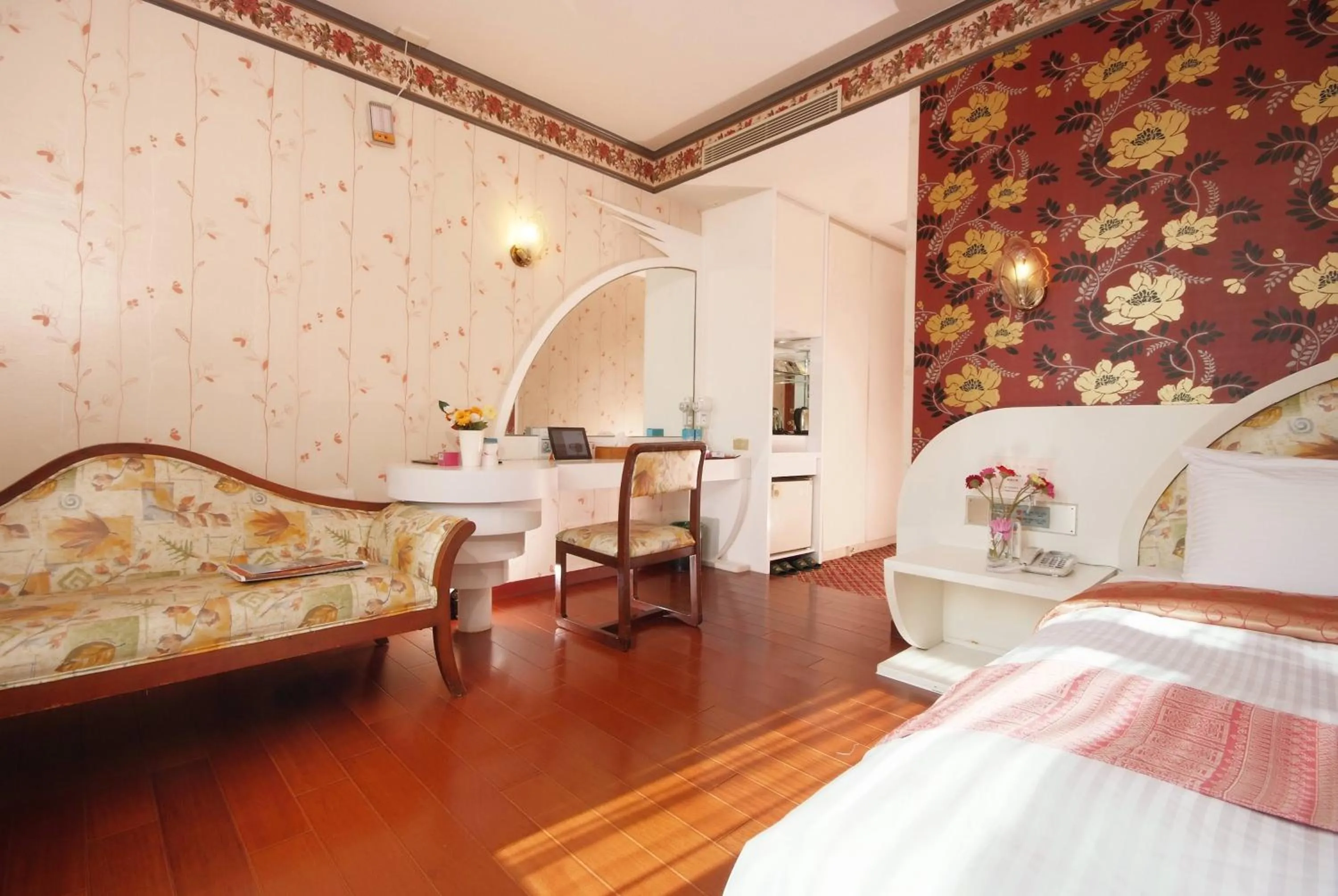 Photo of the whole room in Chiao Yuan Hotel