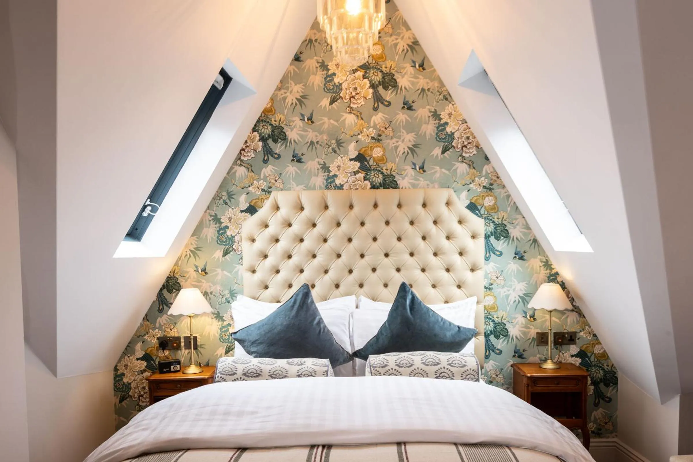 Bed in The Red Lion Hotel