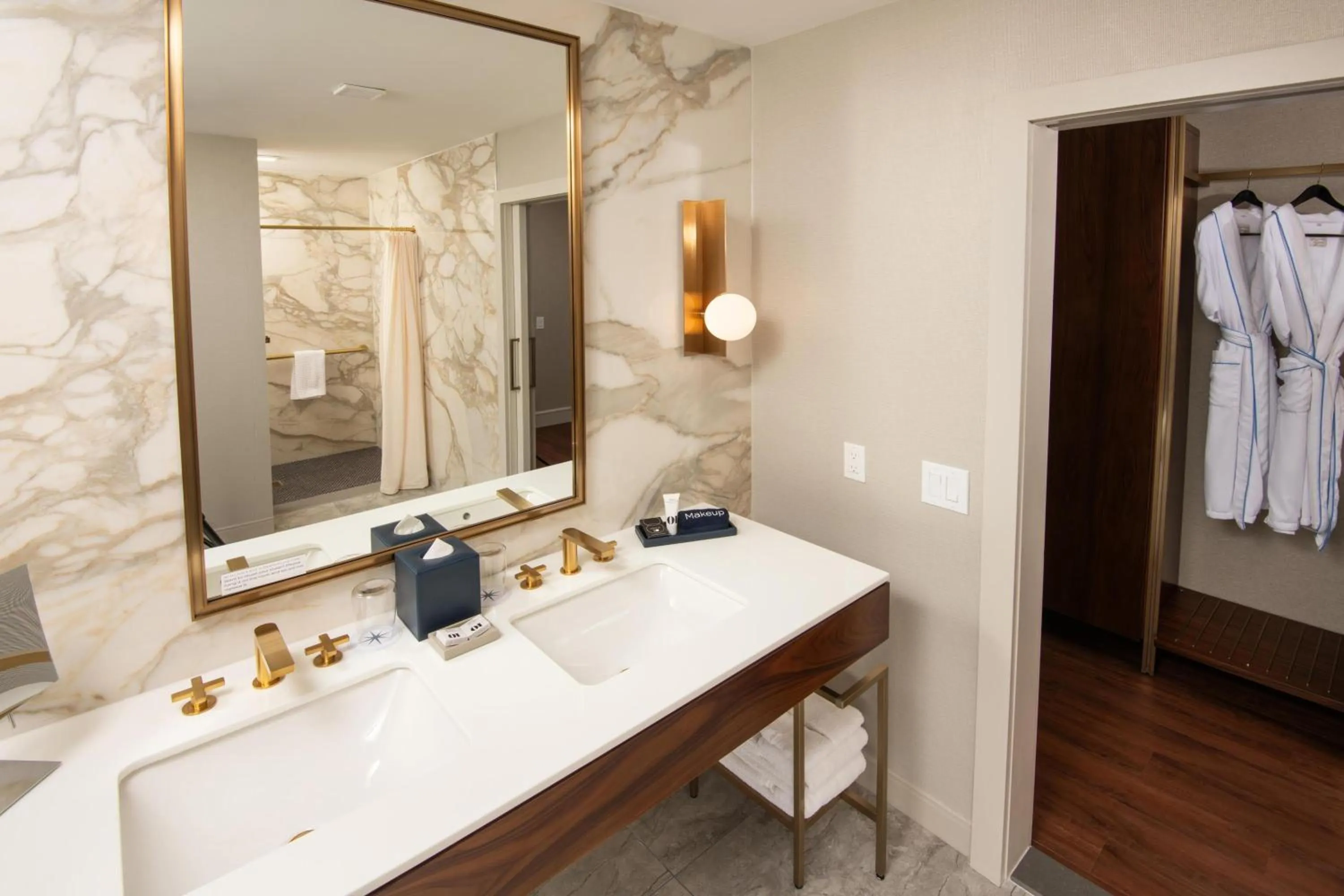 Bathroom in Hotel Polaris