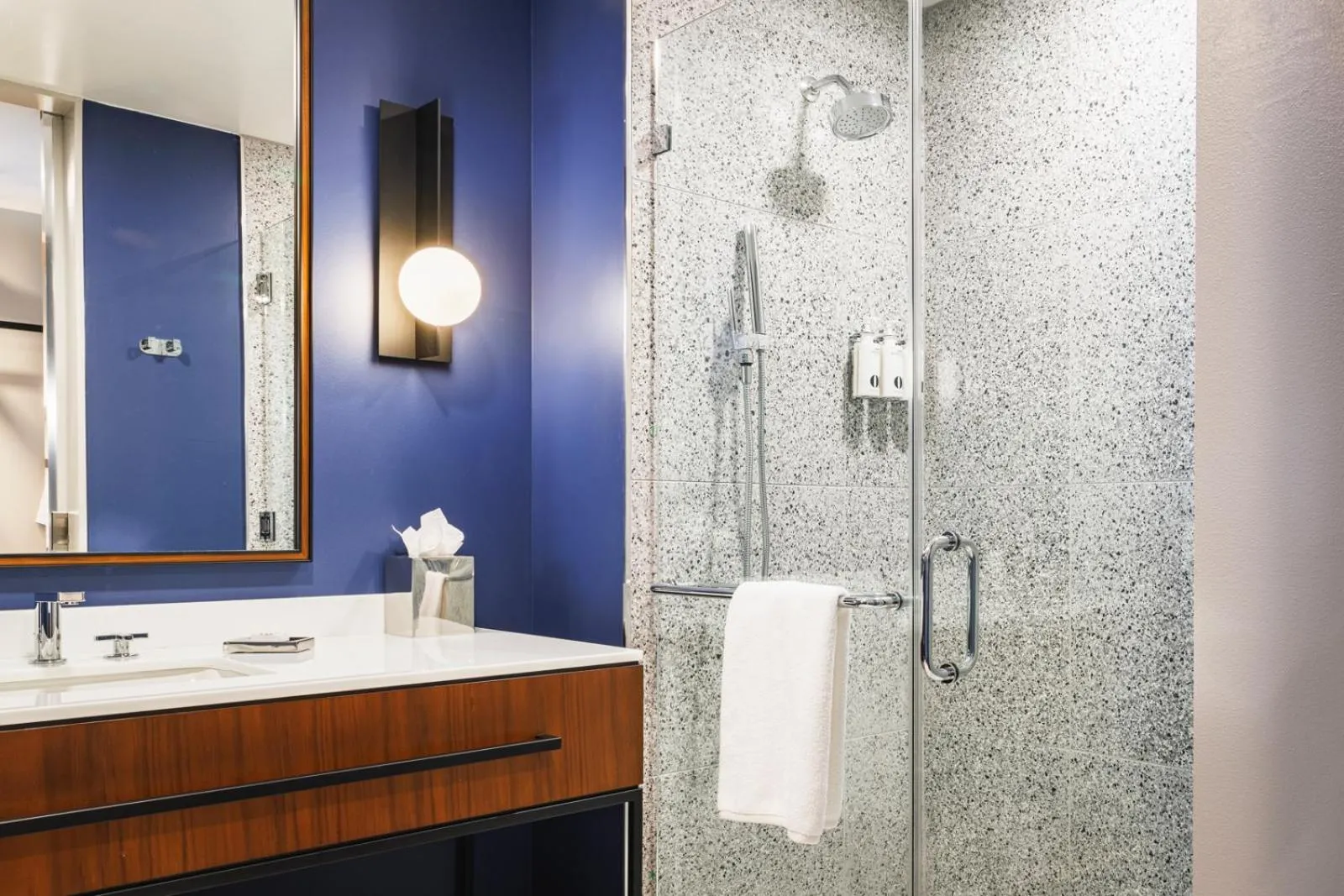 Bathroom in Hotel Polaris