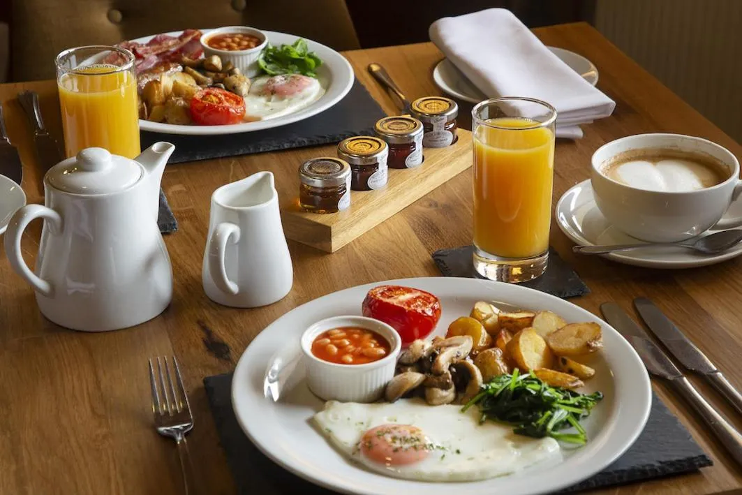 Breakfast in Hill Farm