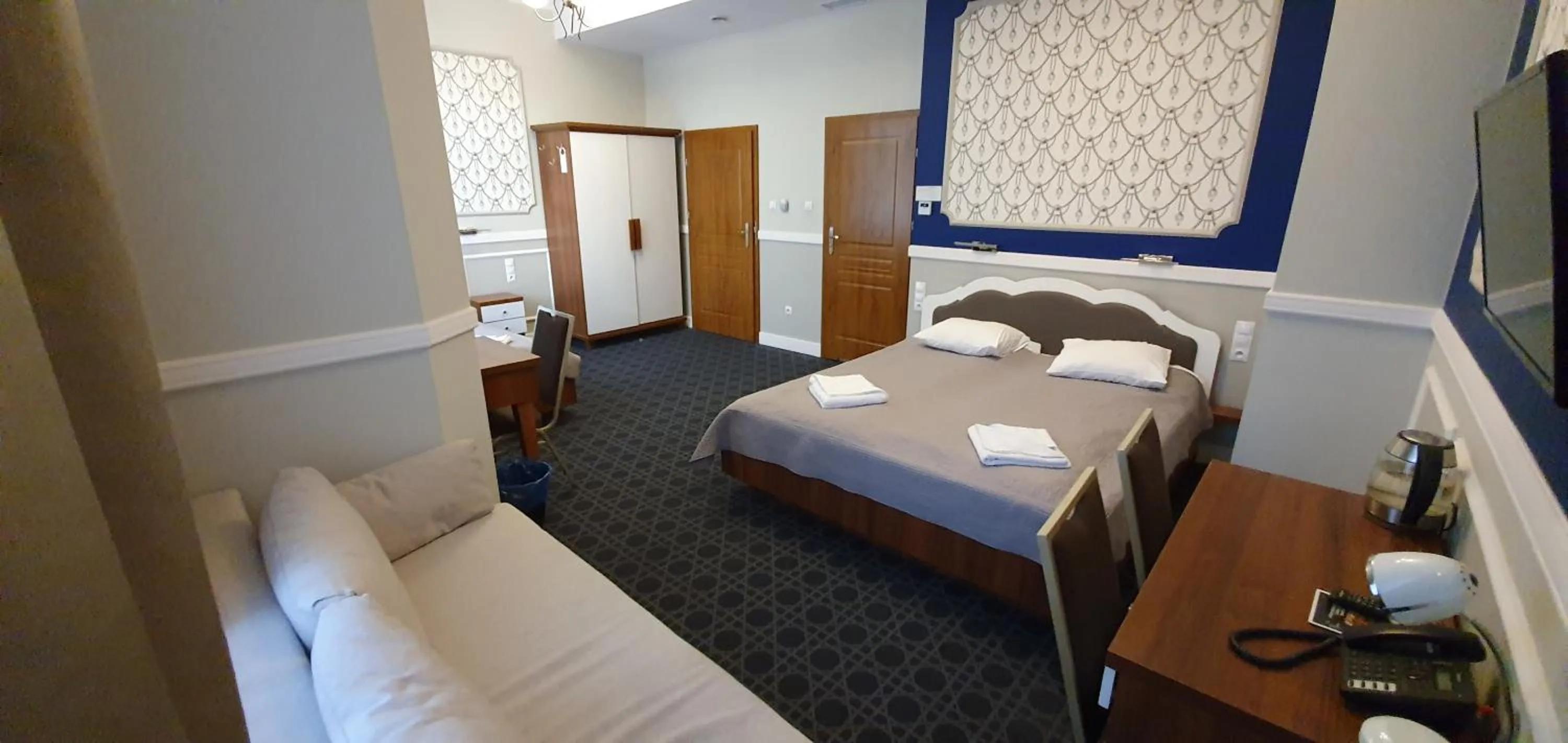 Bed in Hotel Kamienica