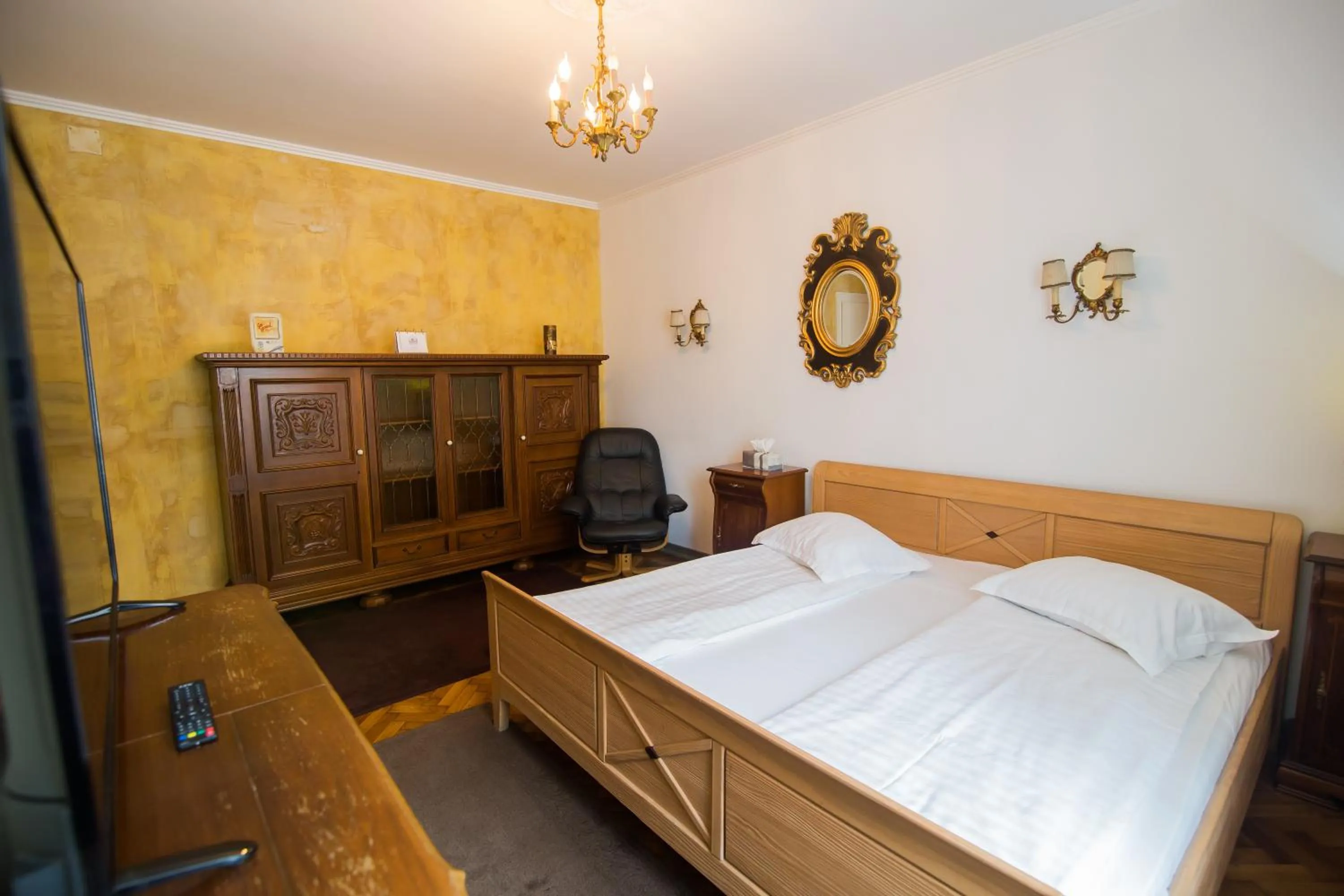 Bed in Vila Sibiu