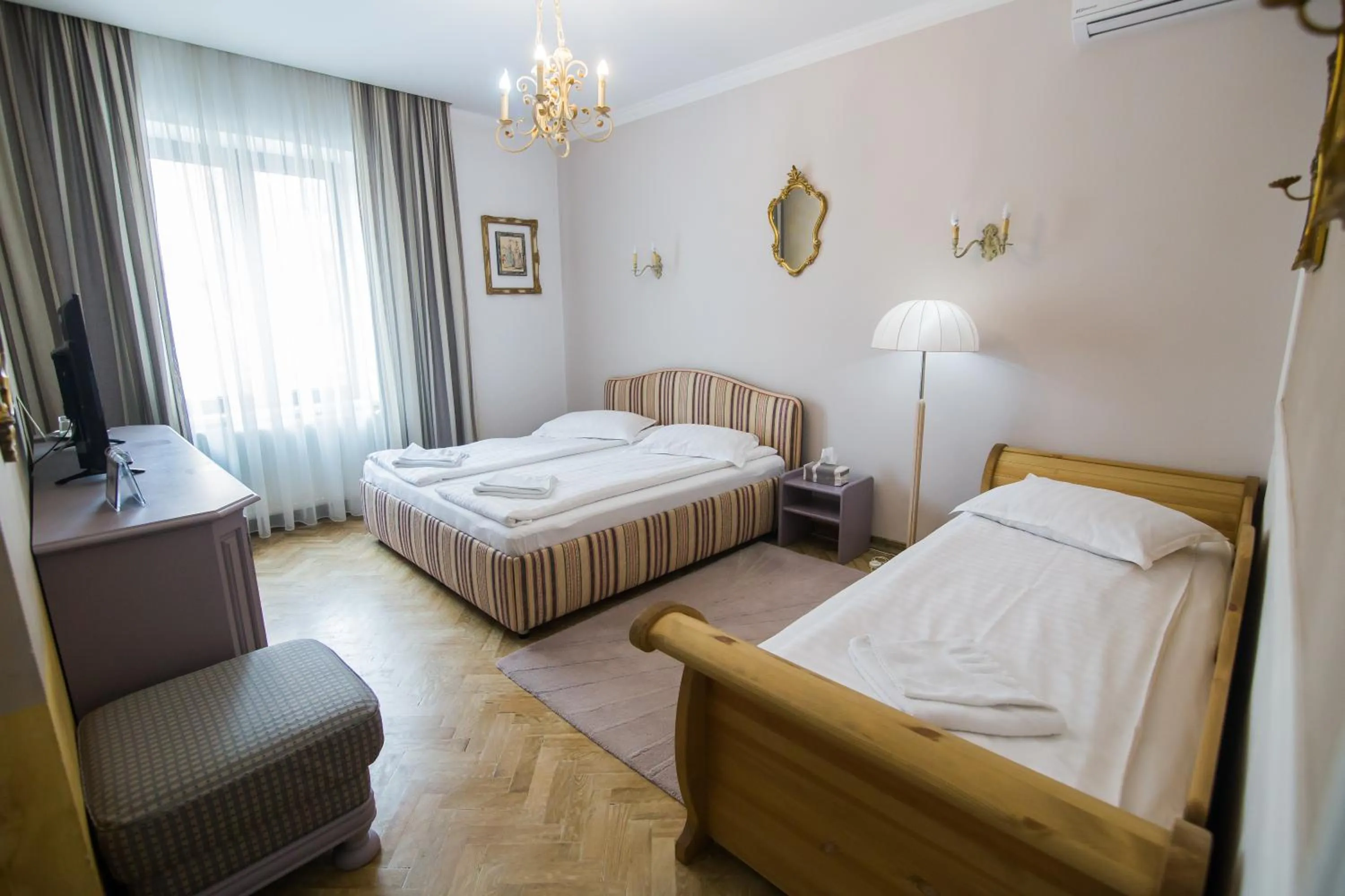 Bed in Vila Sibiu