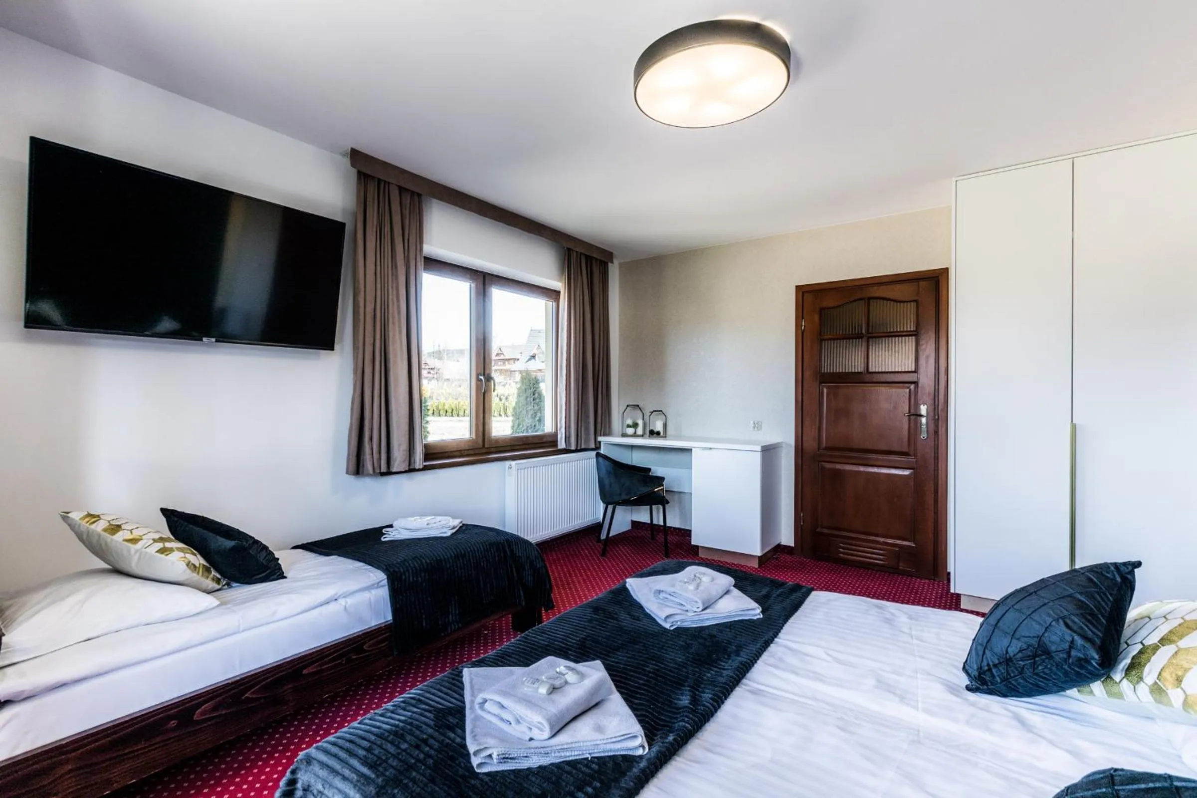 Bed in Dworek pod Giewontem - Jacuzzi & Sauna