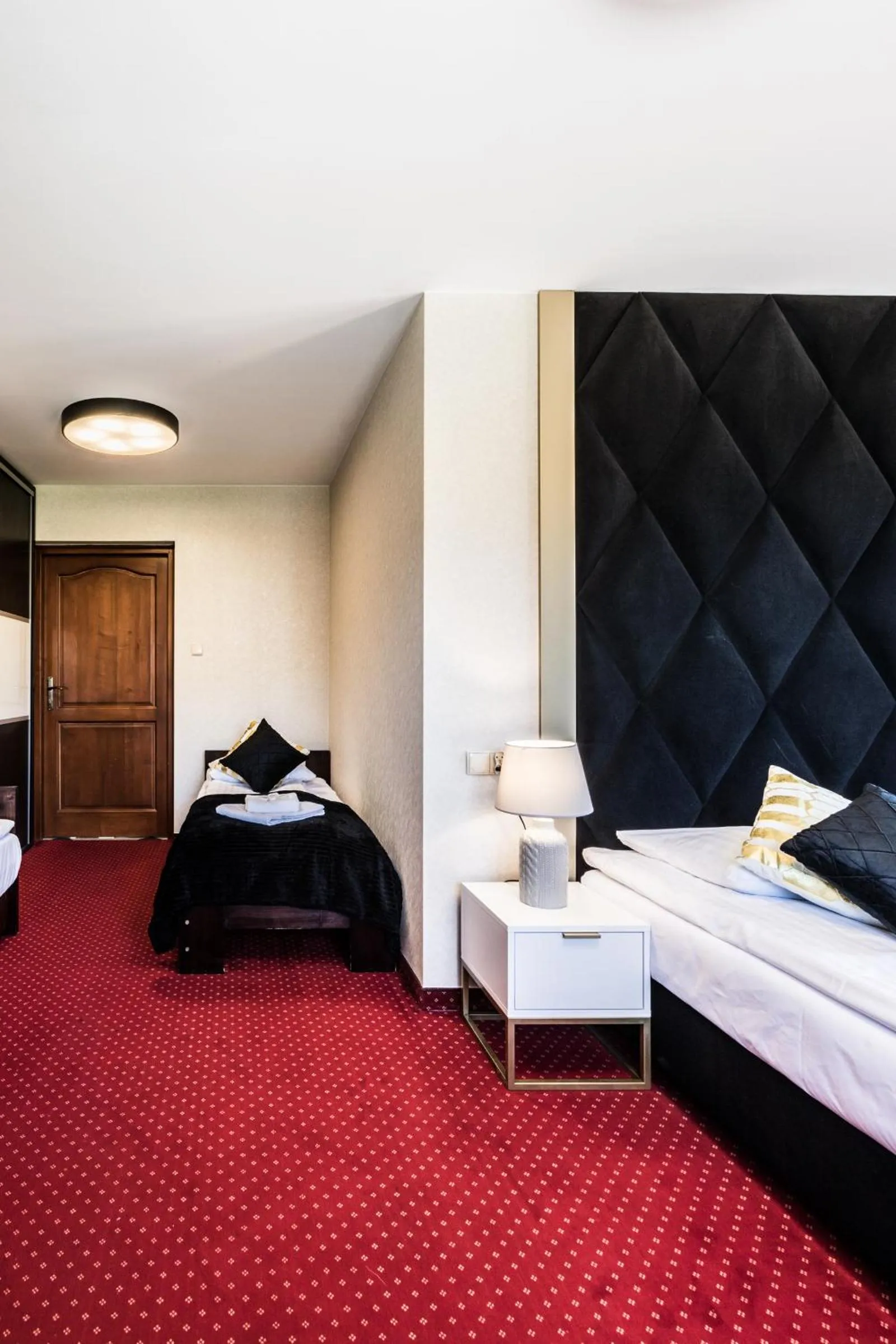 Photo of the whole room, Bed in Dworek pod Giewontem - Jacuzzi & Sauna