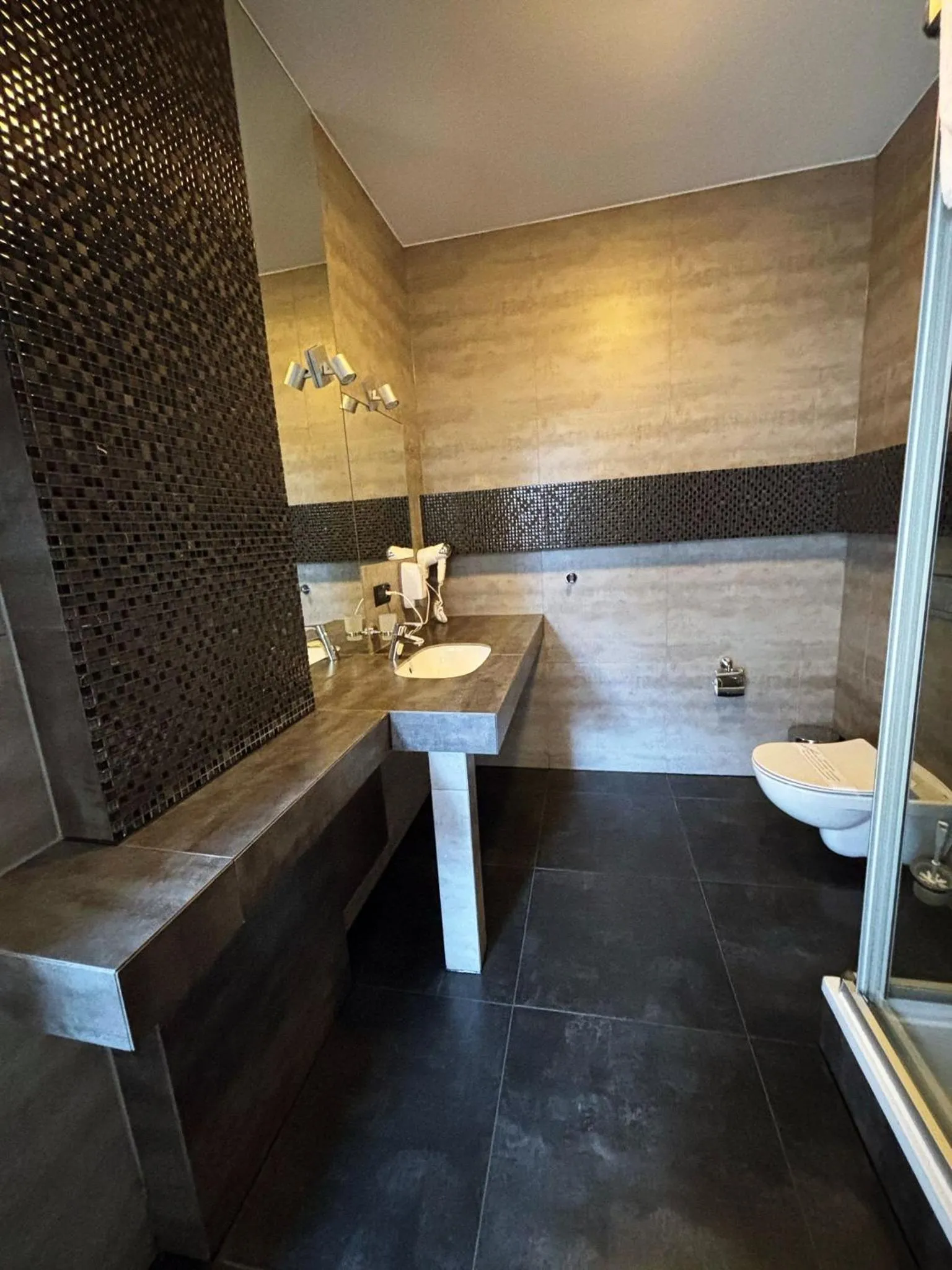 Shower in Hotel Zacisze