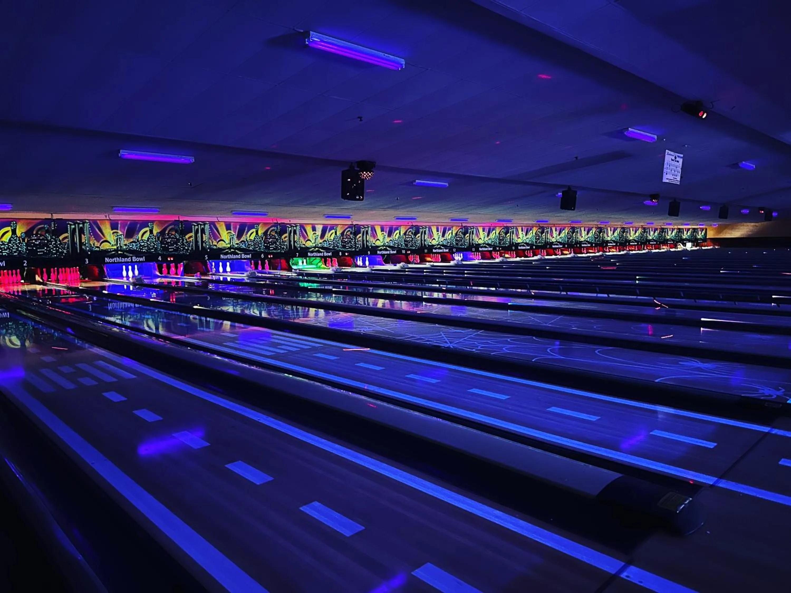 Bowling in Northland Motel near University - State College, PA