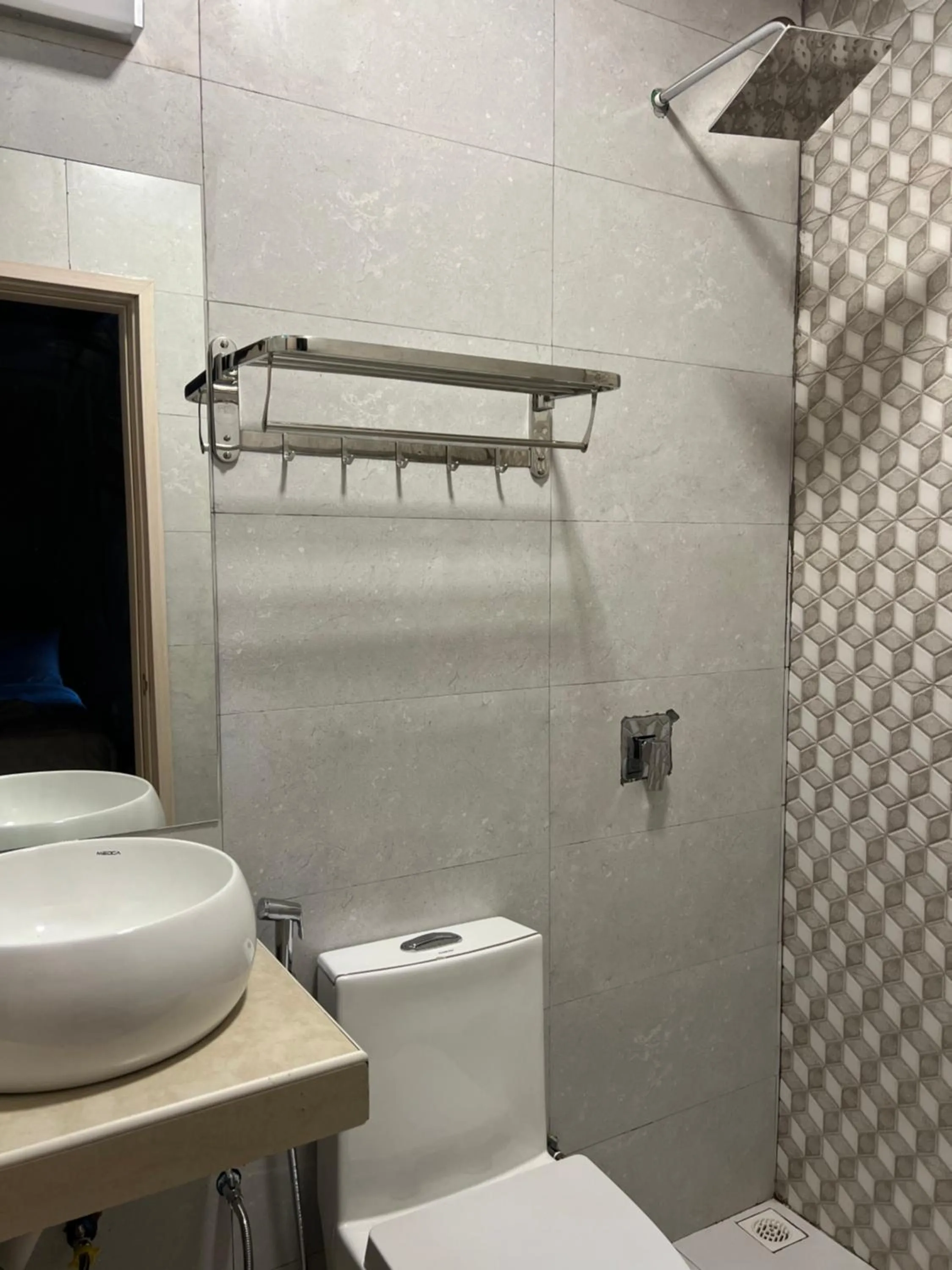 Shower in Holiday Home Dhiffushi