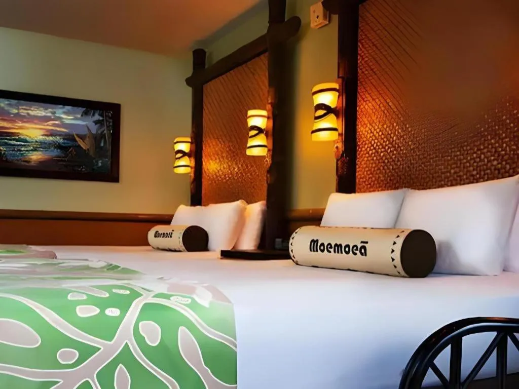 Bed in Disney's Polynesian Village Resort