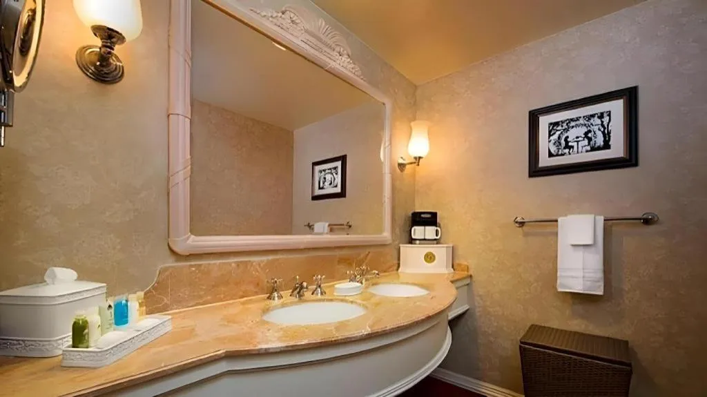 Disney's Grand Floridian Resort And Spa