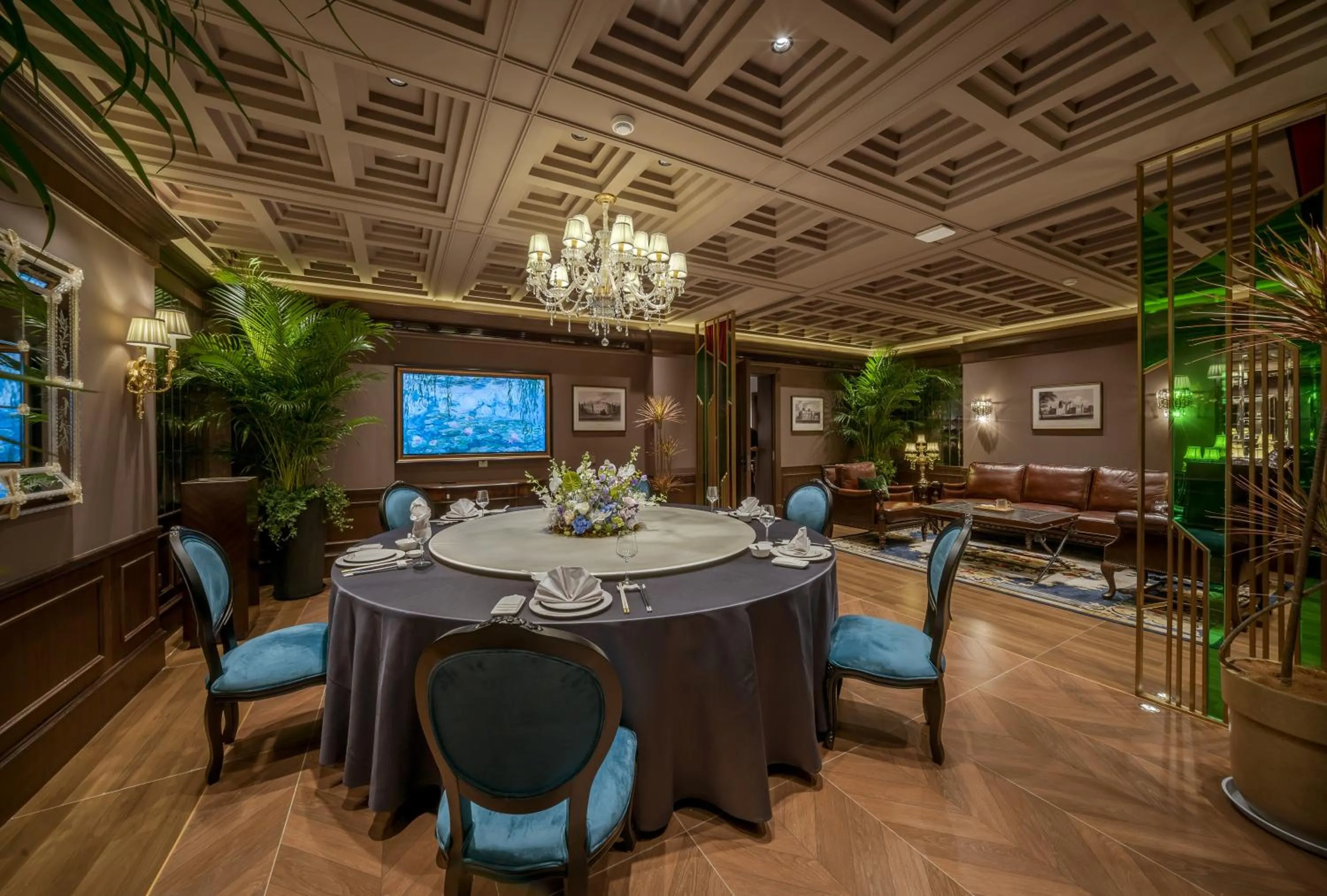 Restaurant/places to eat in Movietel Hangzhou