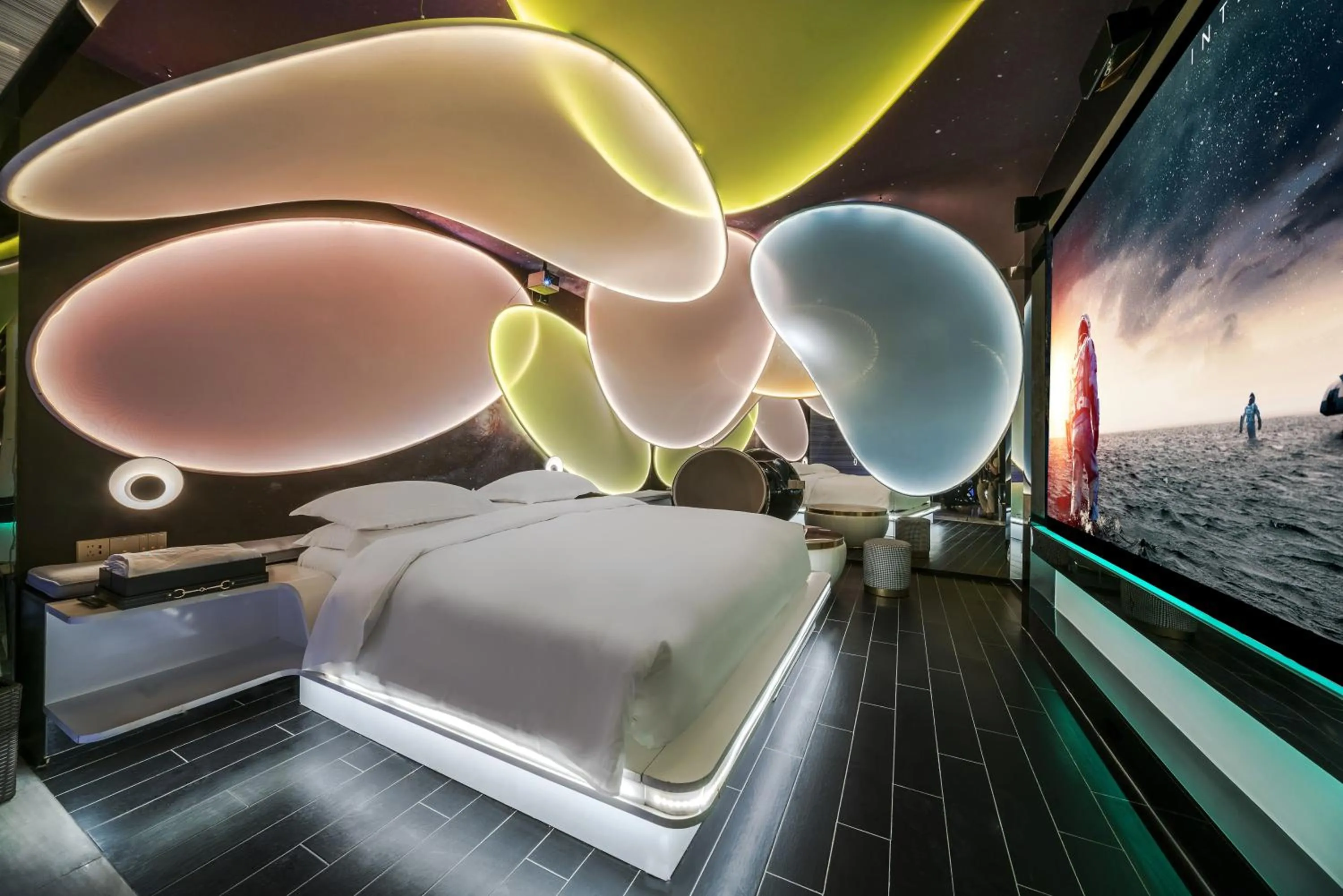 Dining area in Movietel Hangzhou