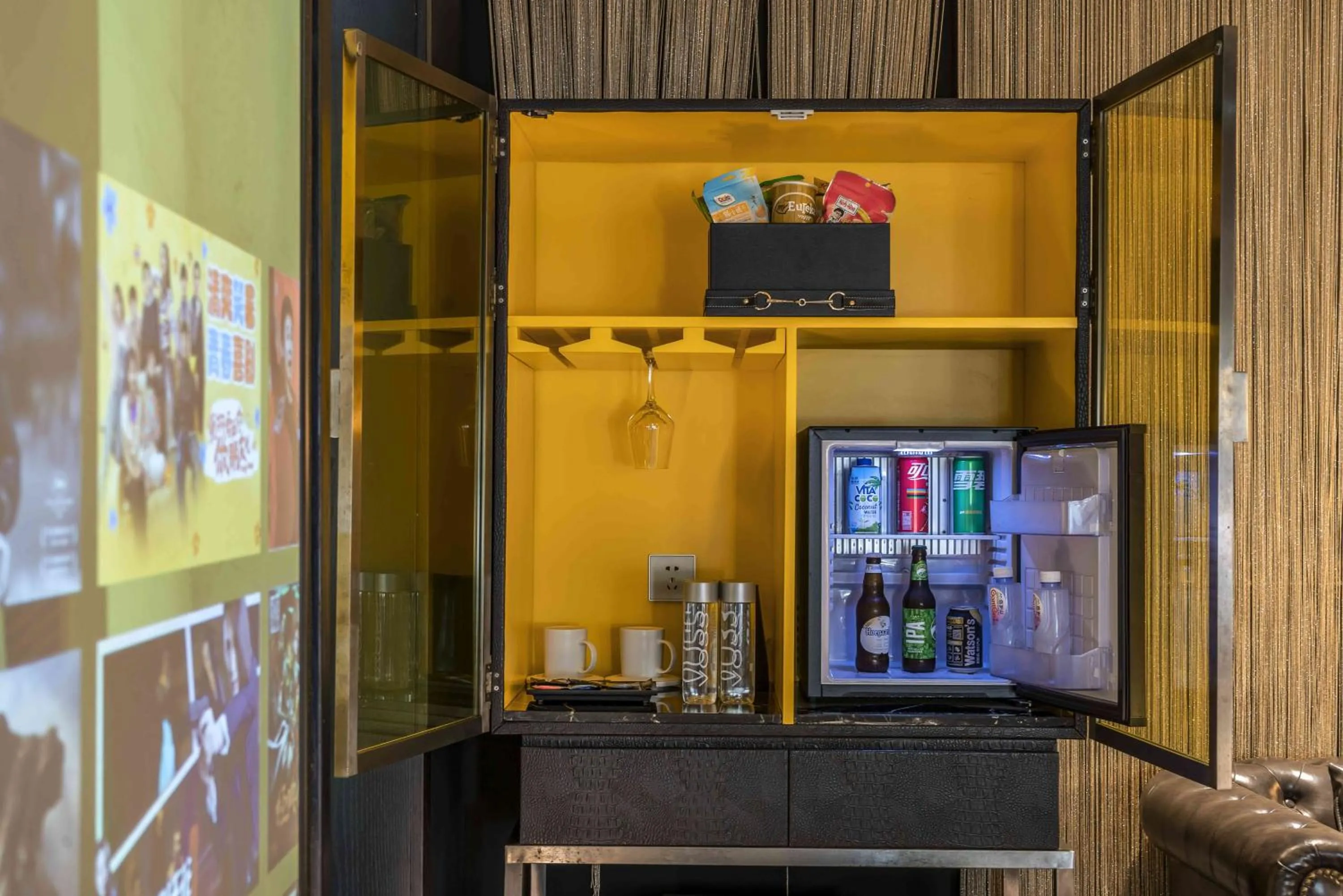 minibar in Movietel Hangzhou