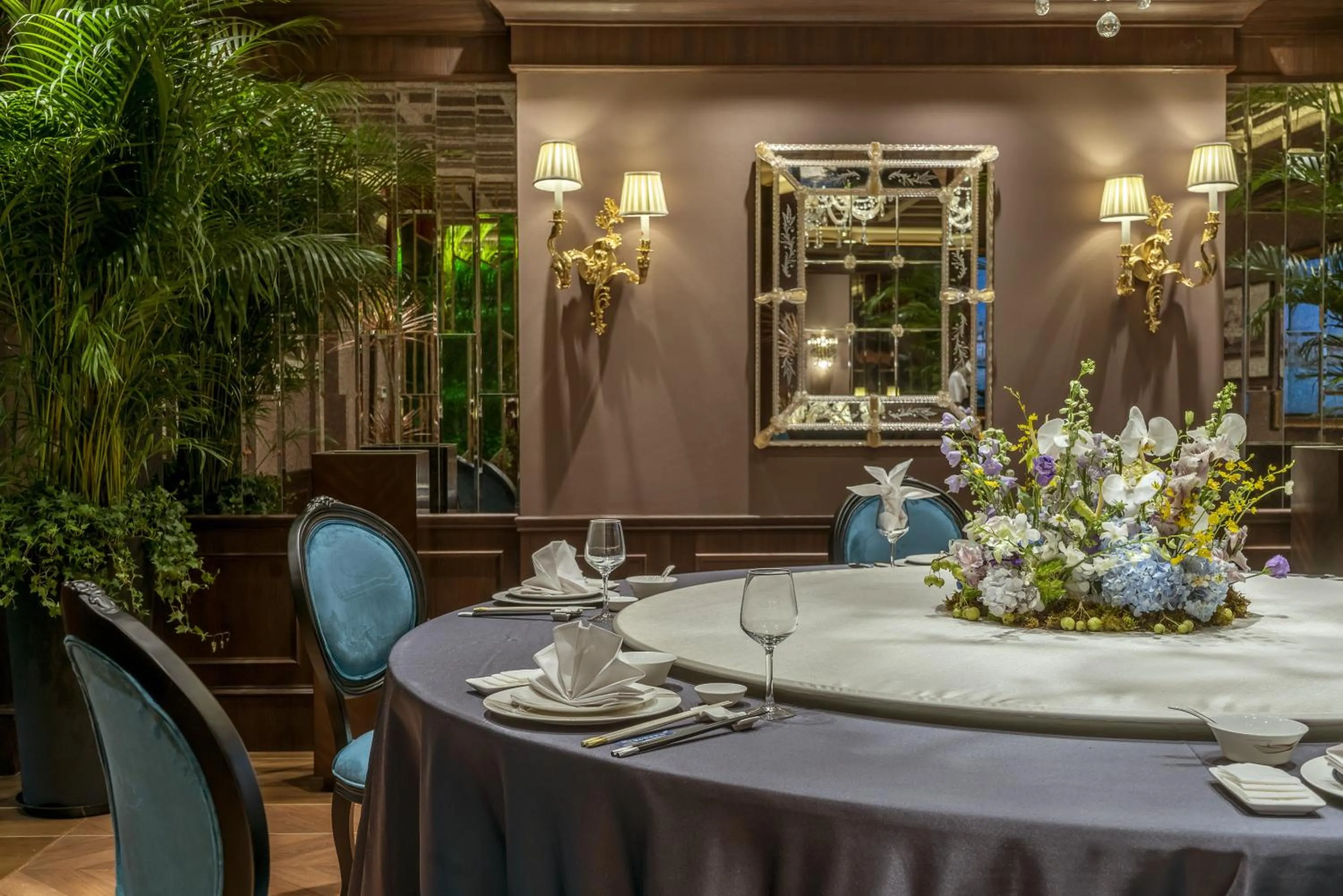 Restaurant/places to eat in Movietel Hangzhou