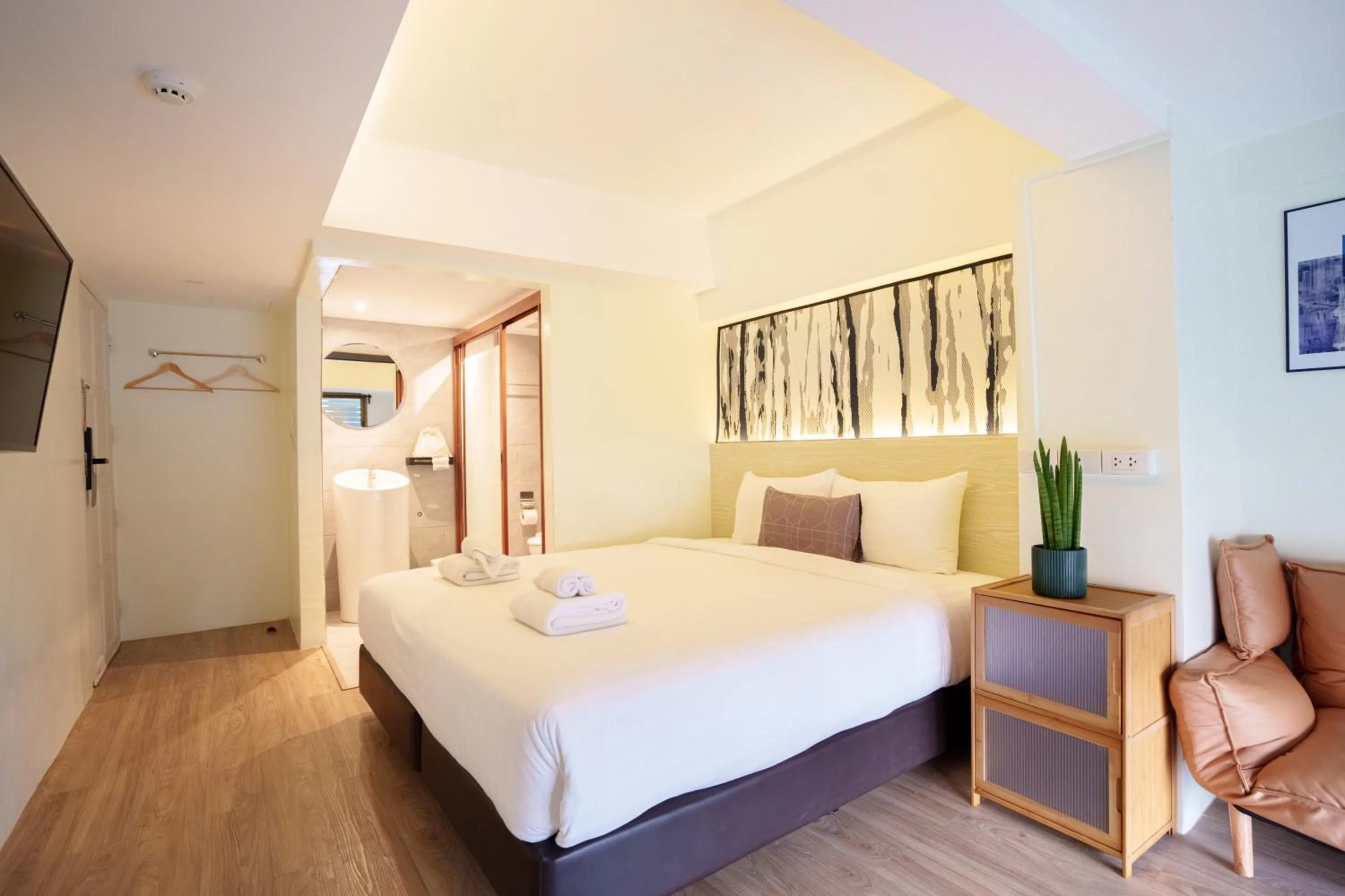 Bed in Gecko EYE Hotel