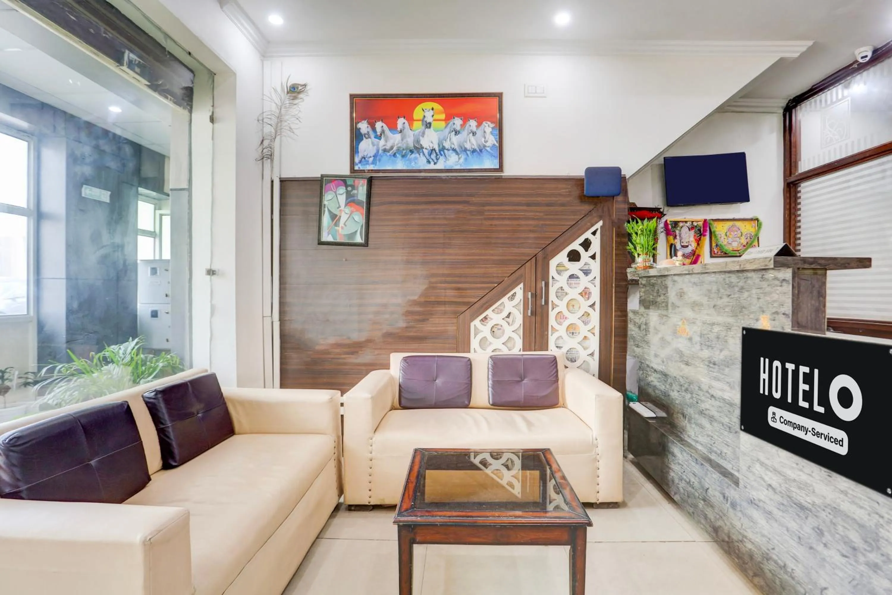 Lobby or reception in Super Hotel O Lohgarh Road Zirakpur Formerly JB Plaza