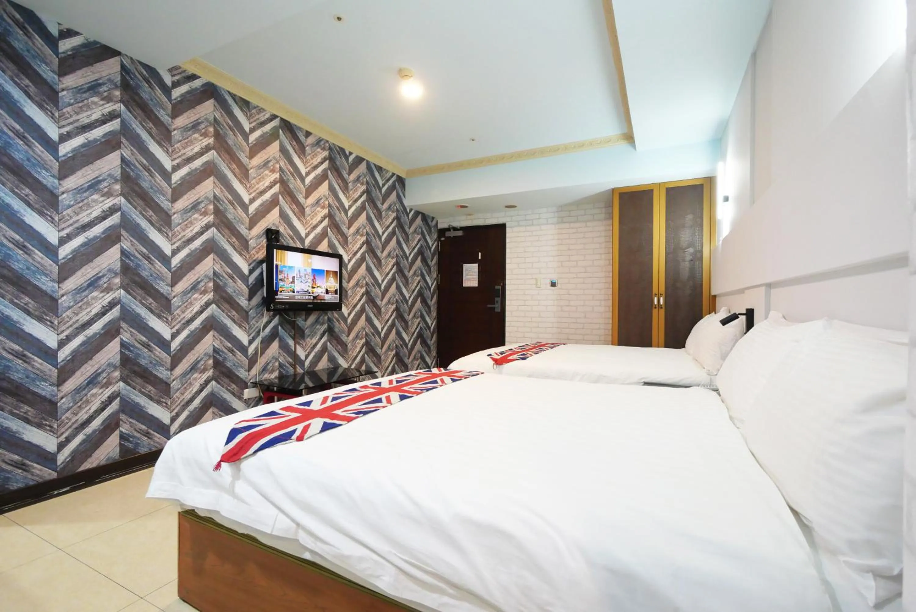 Bed in I Hi Loveriver Hotel