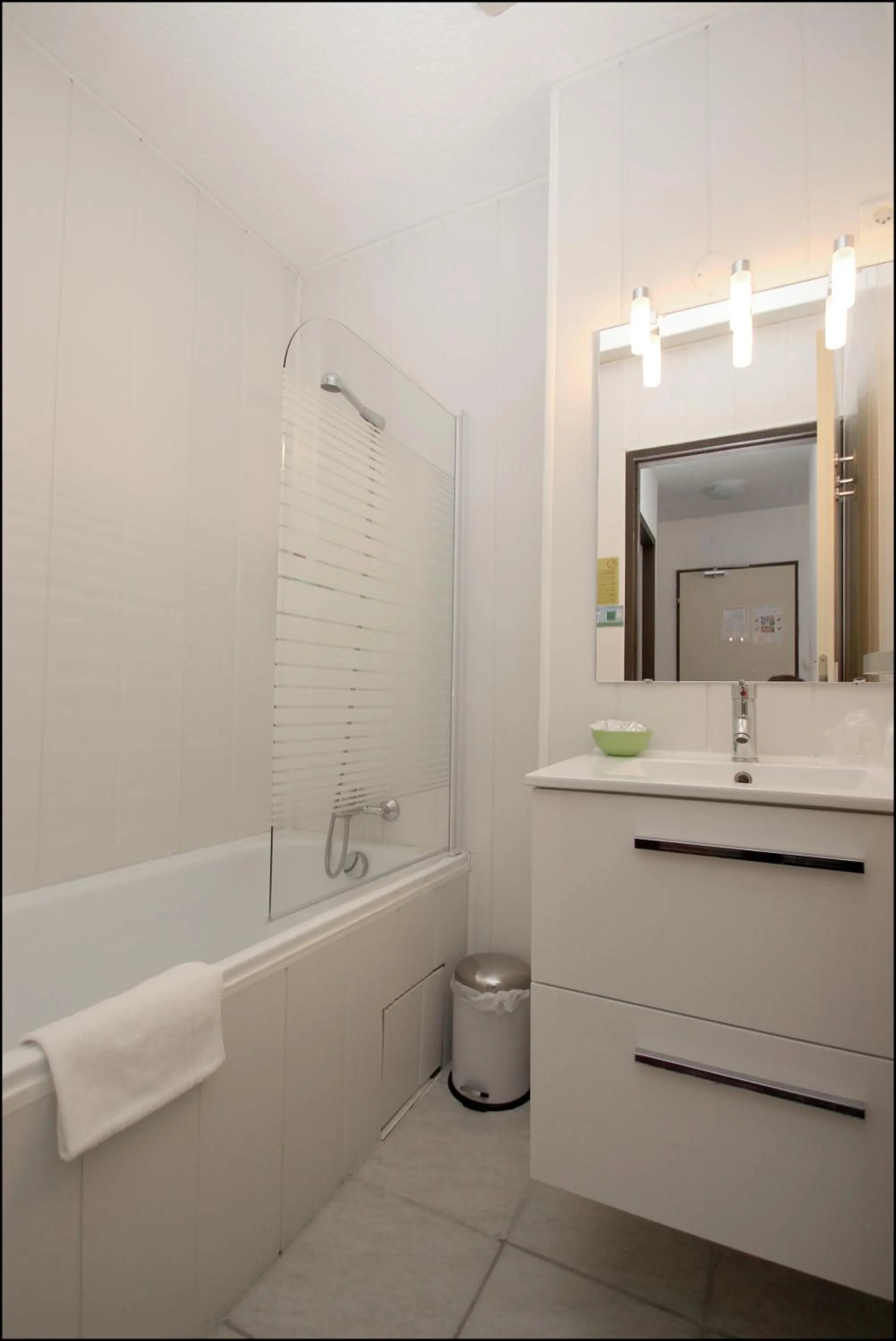 Bathroom in Hôtel Peyramale