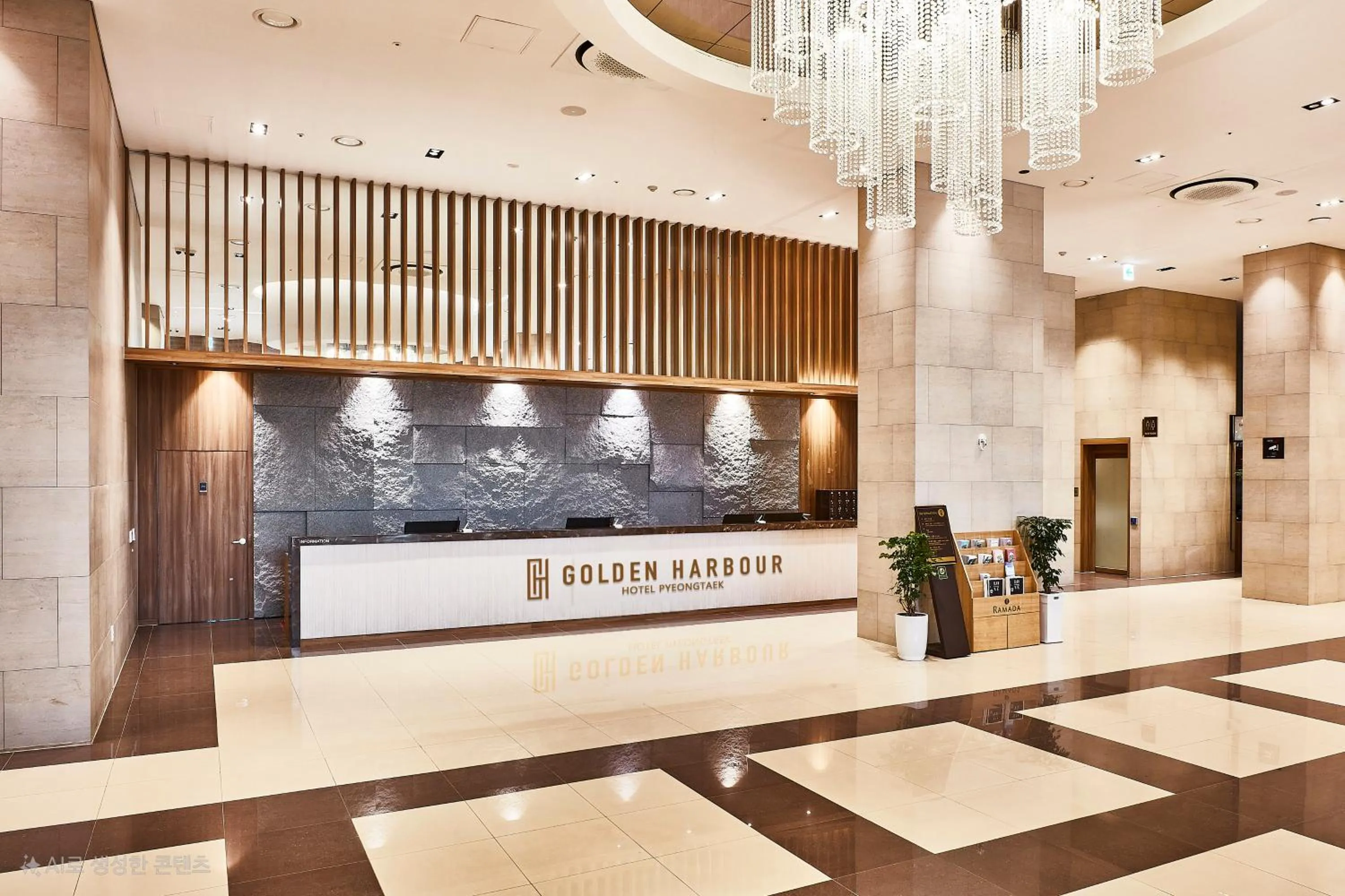 Lobby or reception in Golden Harbor Hotel Pyeongtaek