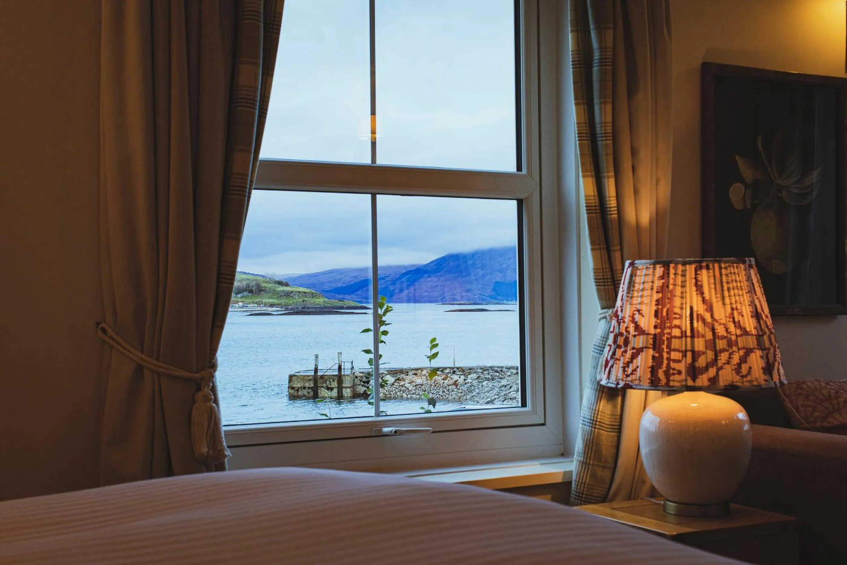 Natural landscape, Bed in The Pierhouse Hotel