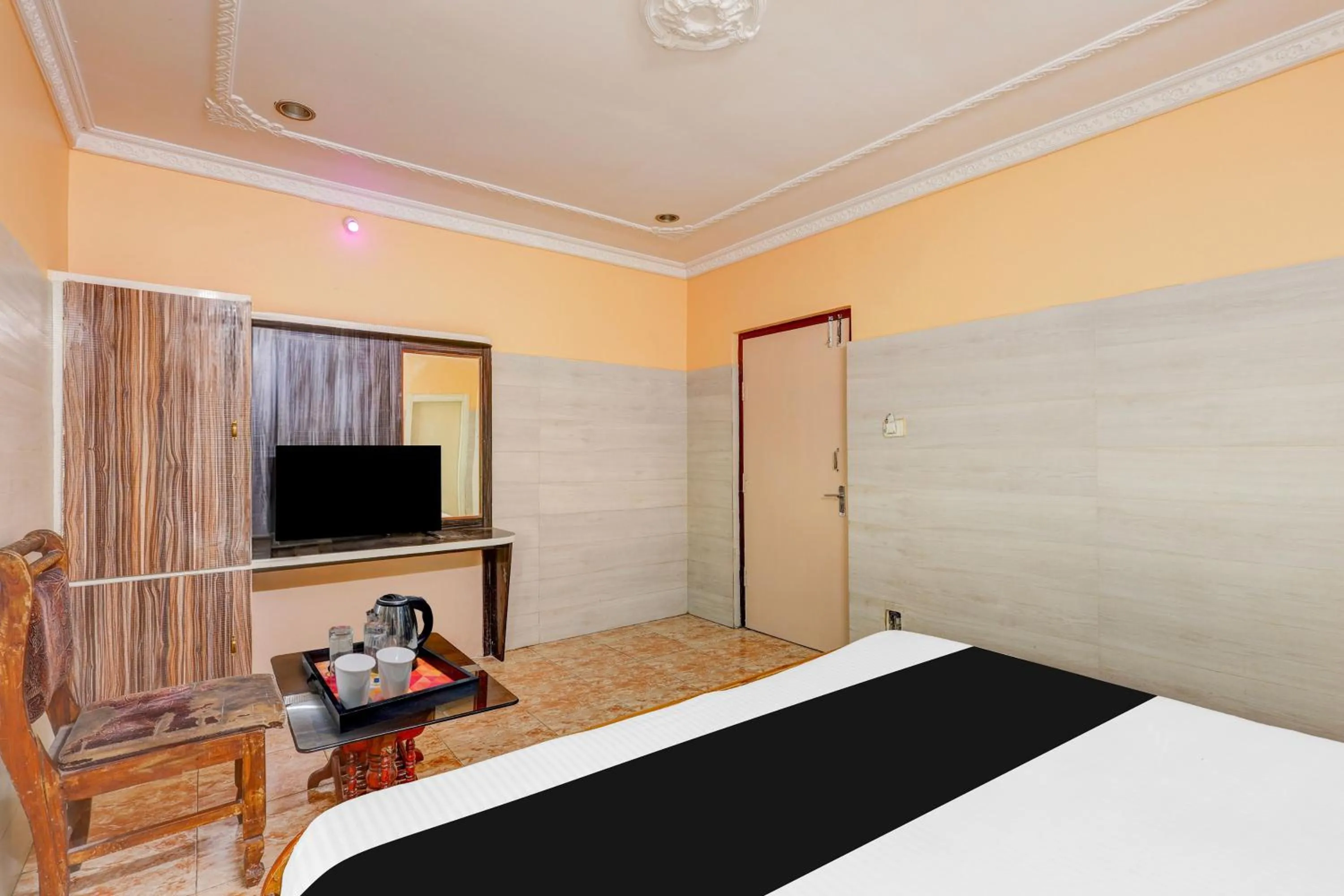 Bedroom, Bed in Super Hotel O Rayagada Downtown