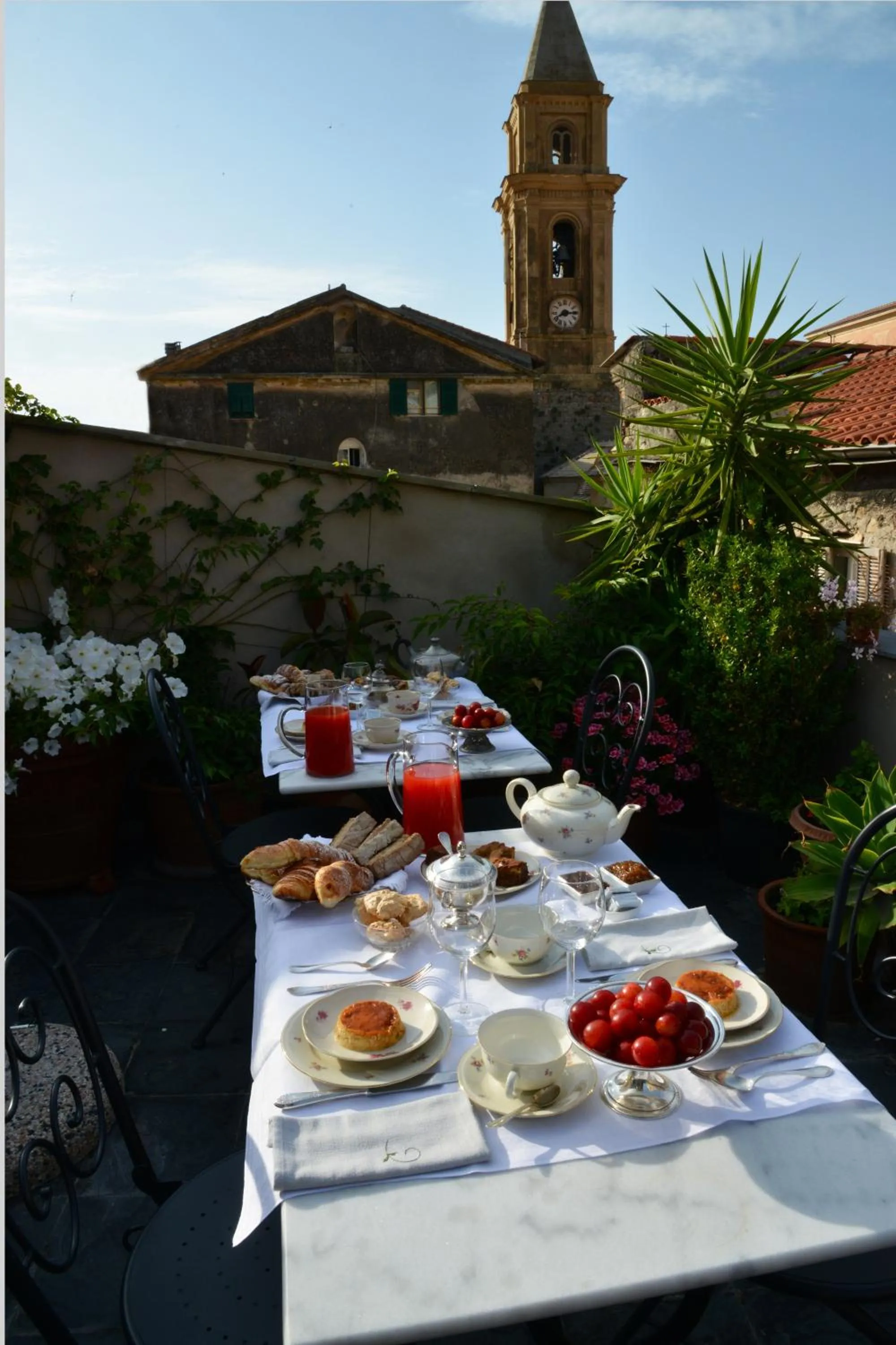 Breakfast in La Terrazza di Vico Olivi B&B