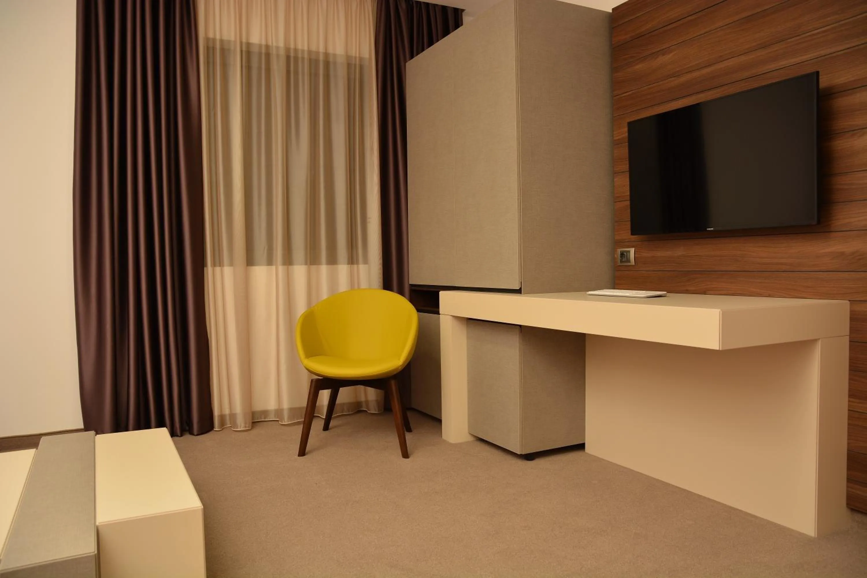 TV and multimedia in Hotel Lux Divina