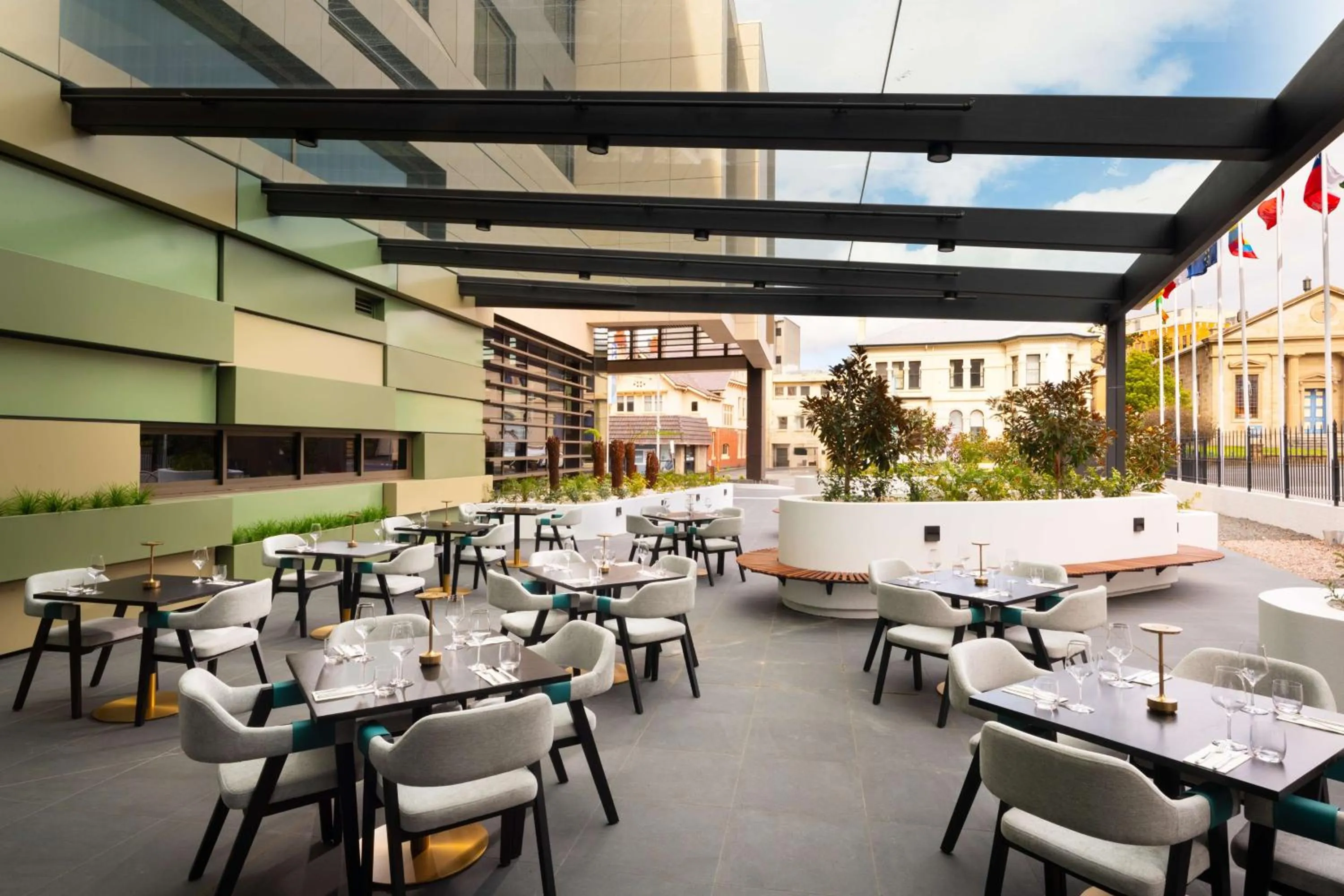 Restaurant/places to eat in DoubleTree by Hilton Hobart