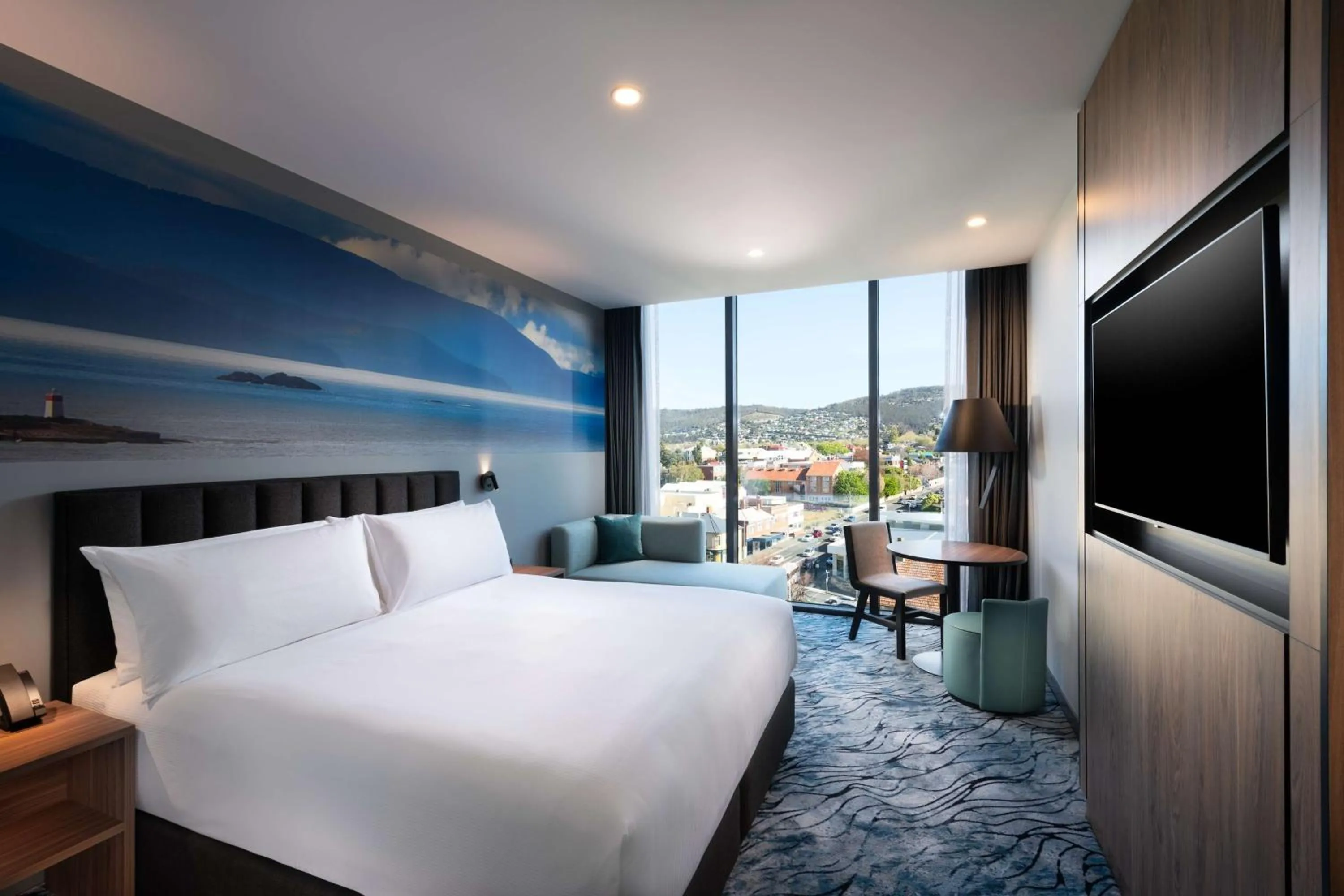 Bed in DoubleTree by Hilton Hobart