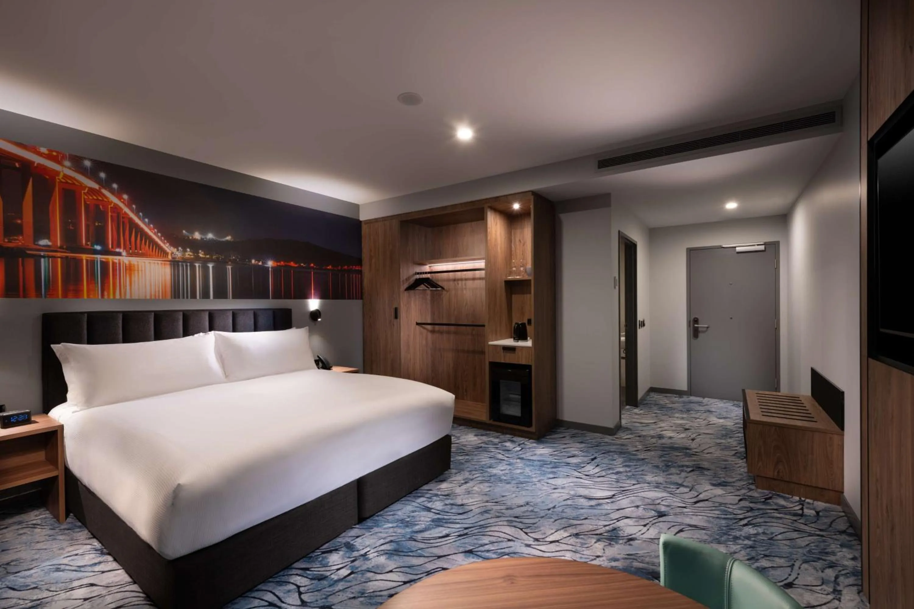 Bed in DoubleTree by Hilton Hobart