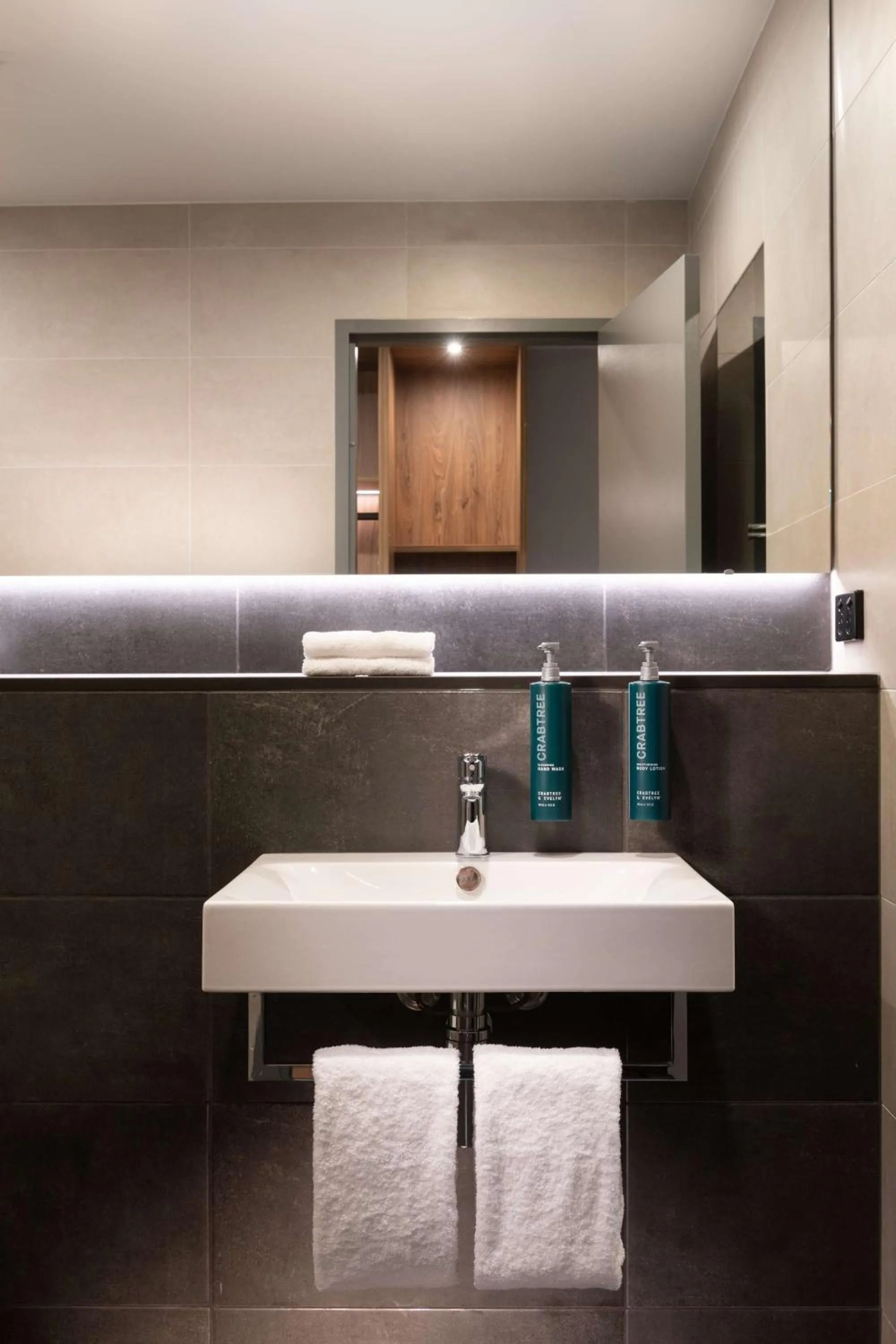 Bathroom in DoubleTree by Hilton Hobart