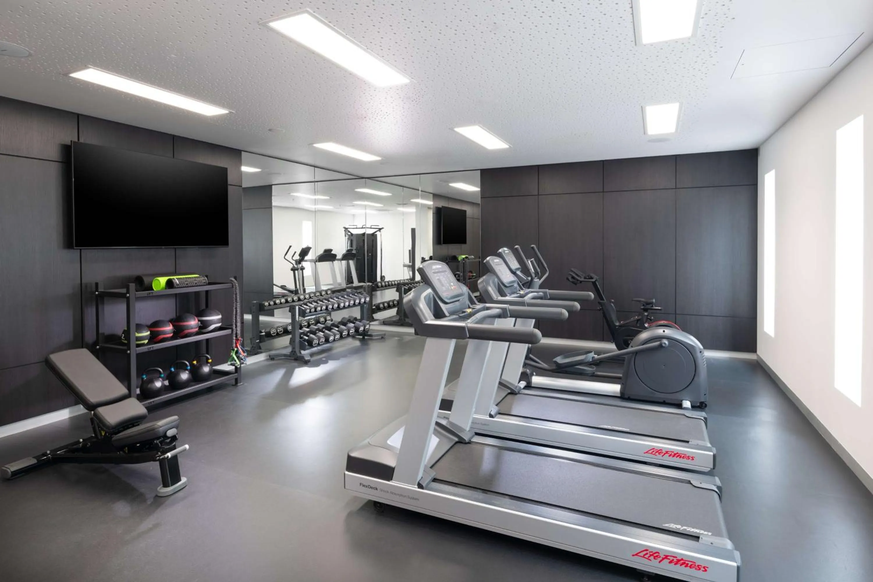 Fitness centre/facilities in DoubleTree by Hilton Hobart