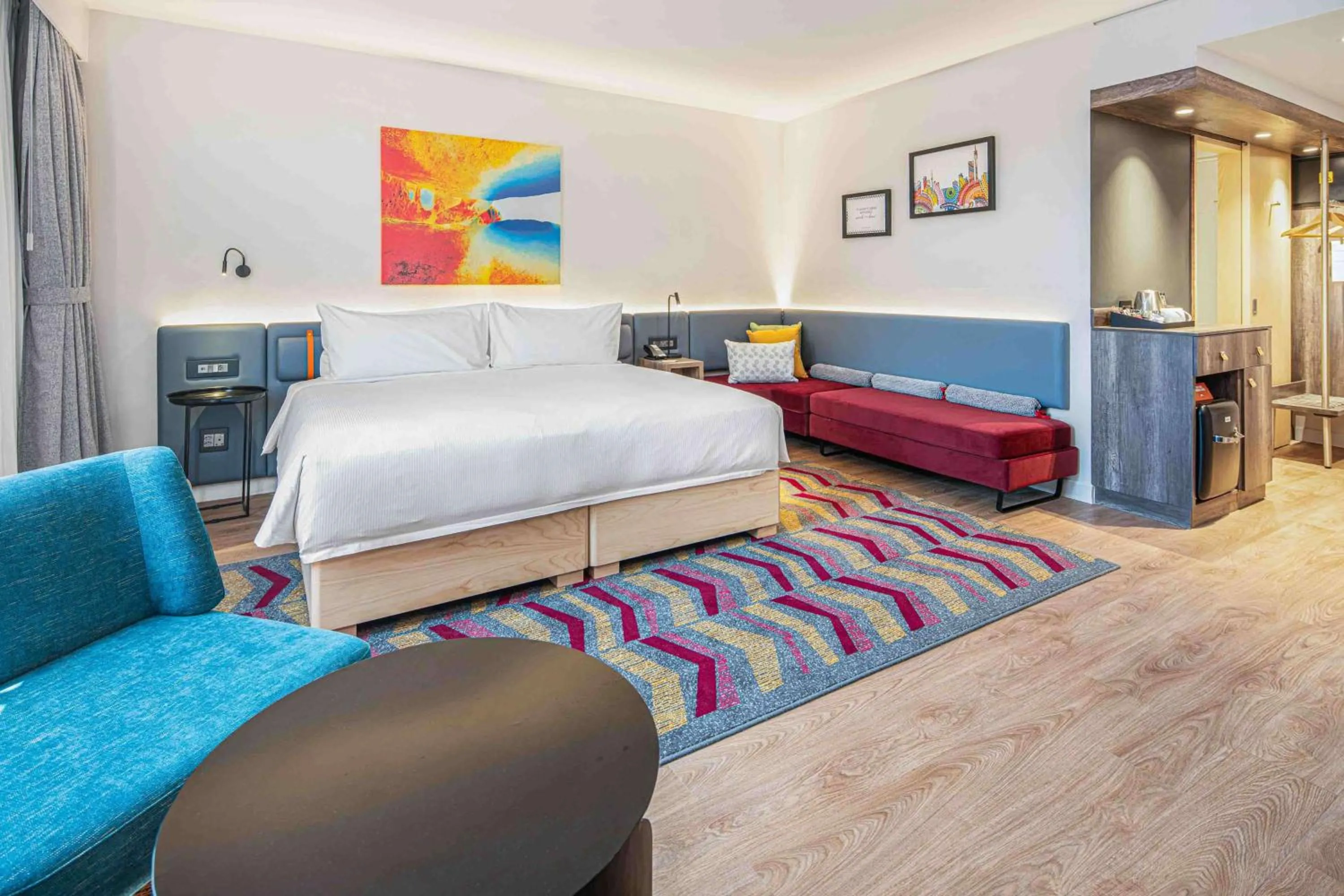 Bed in Hampton By Hilton Sandton Grayston