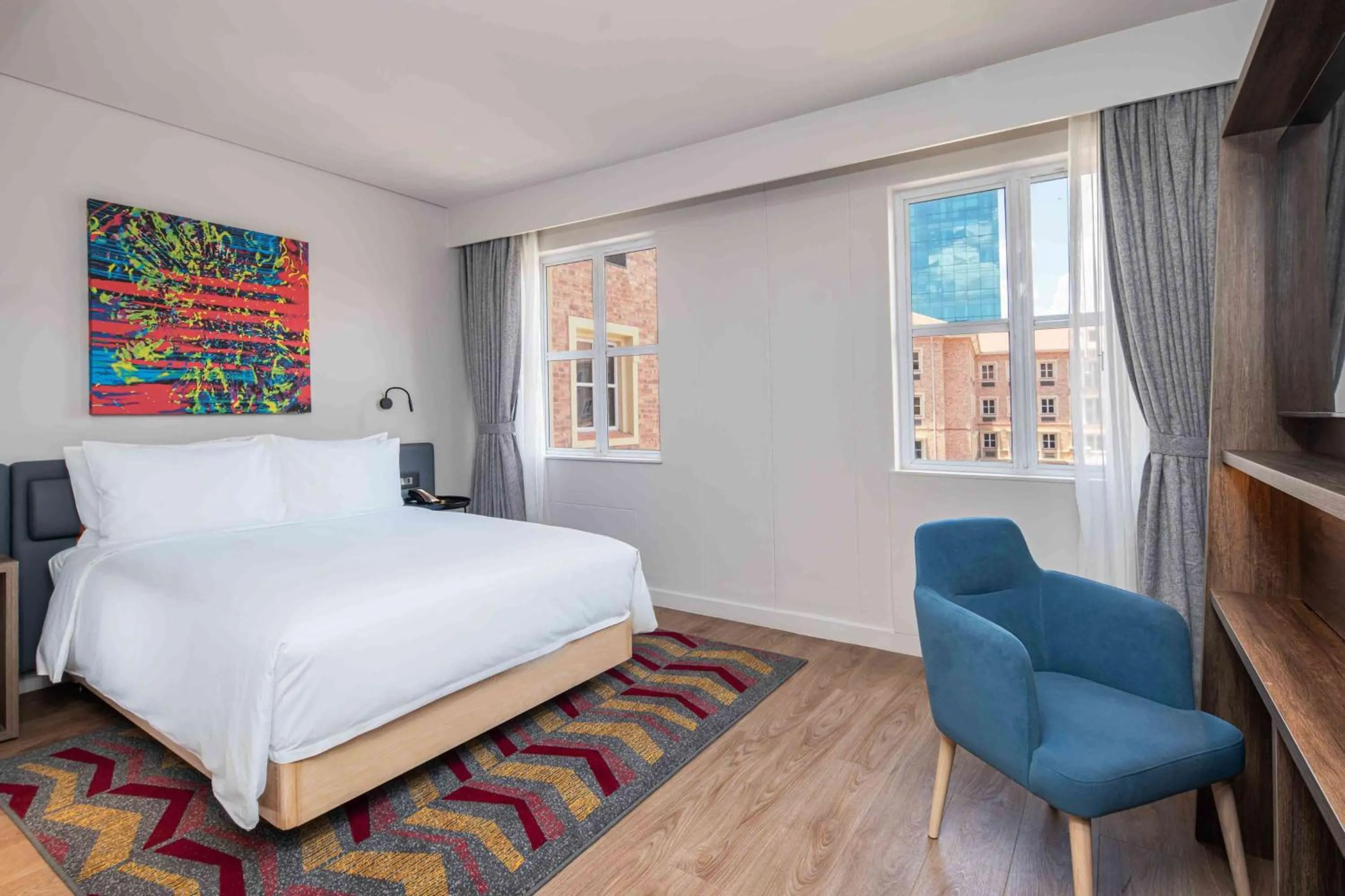 Bed in Hampton By Hilton Sandton Grayston