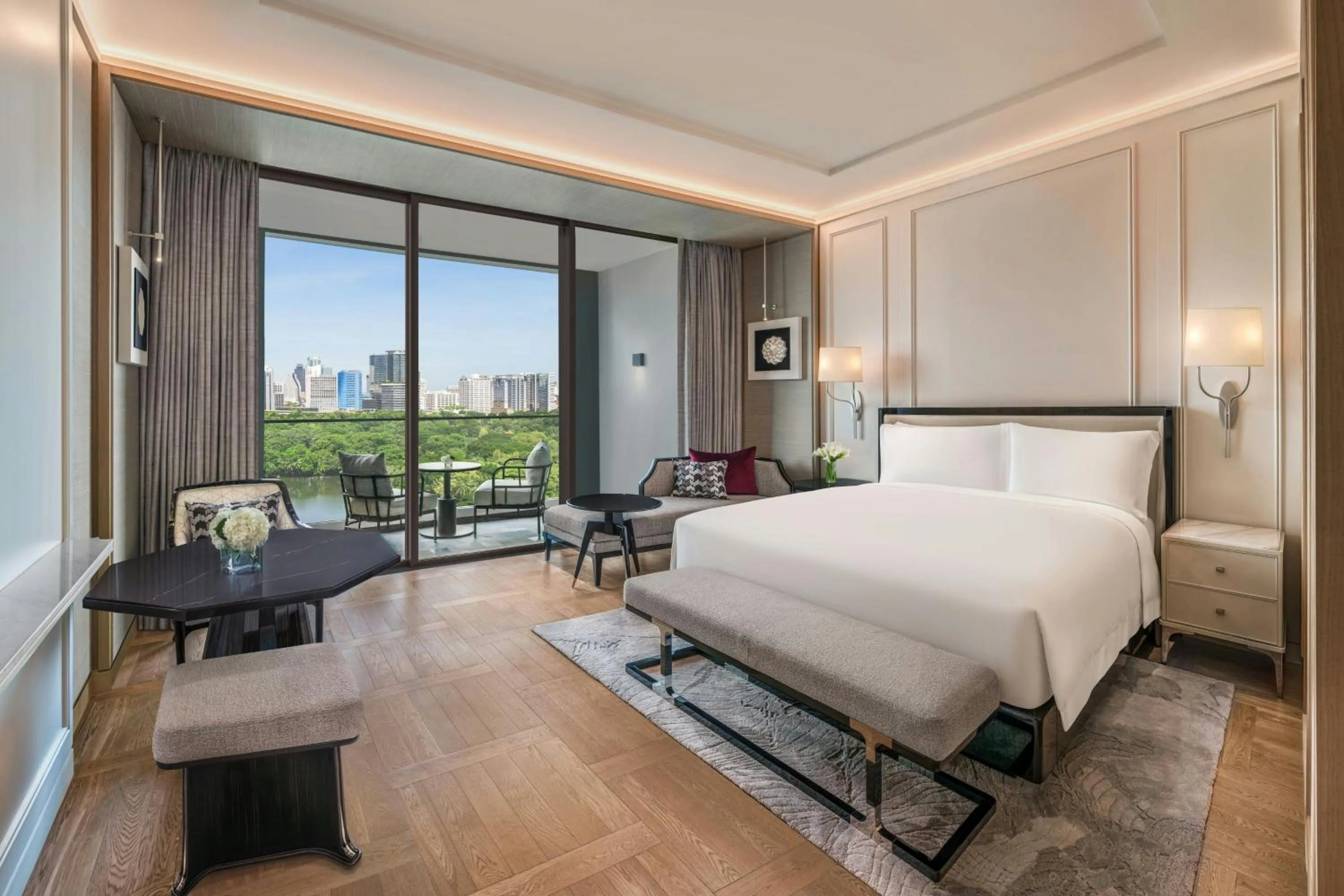 Bedroom, Bed in The Ritz-Carlton, Bangkok