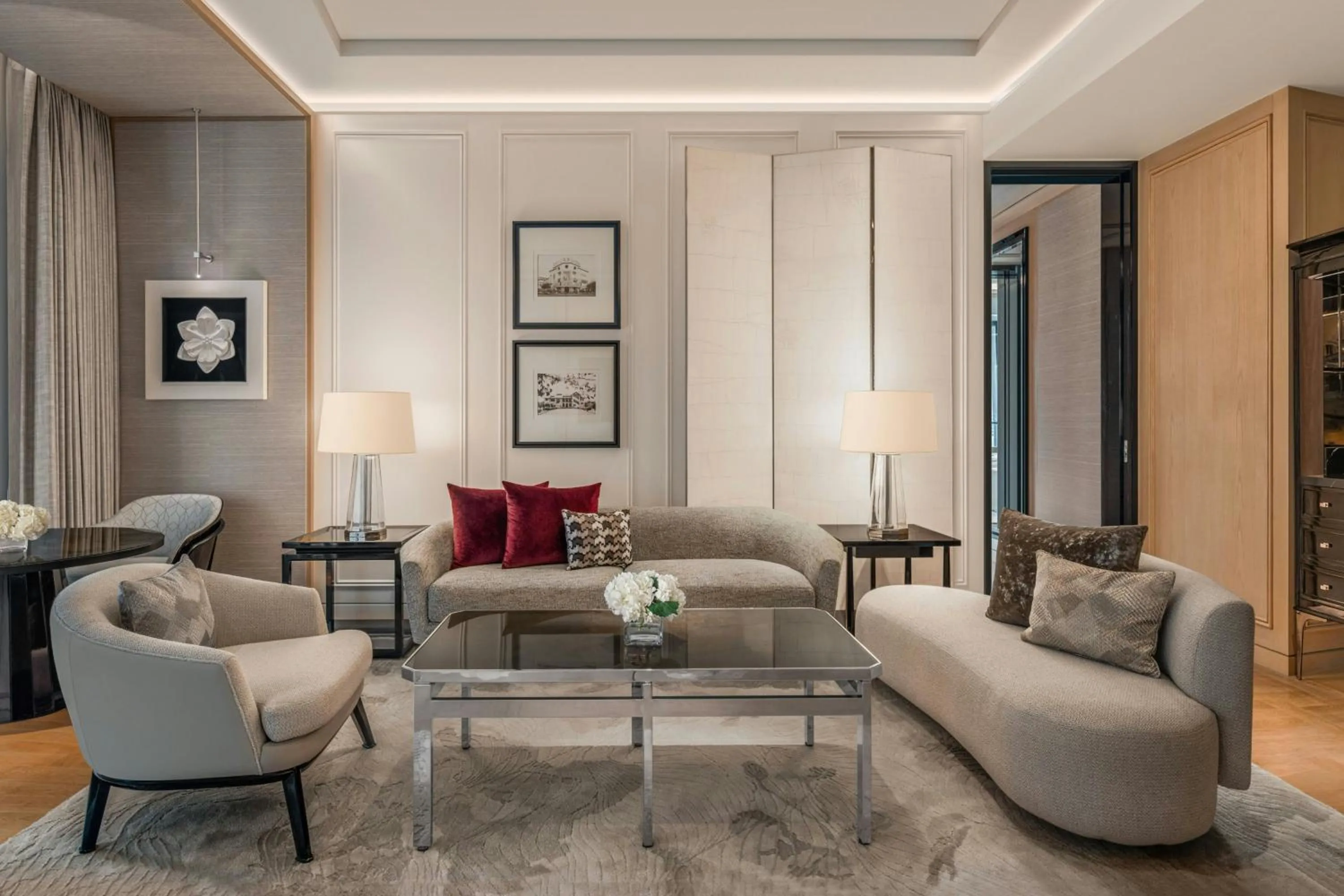 Living room in The Ritz-Carlton, Bangkok