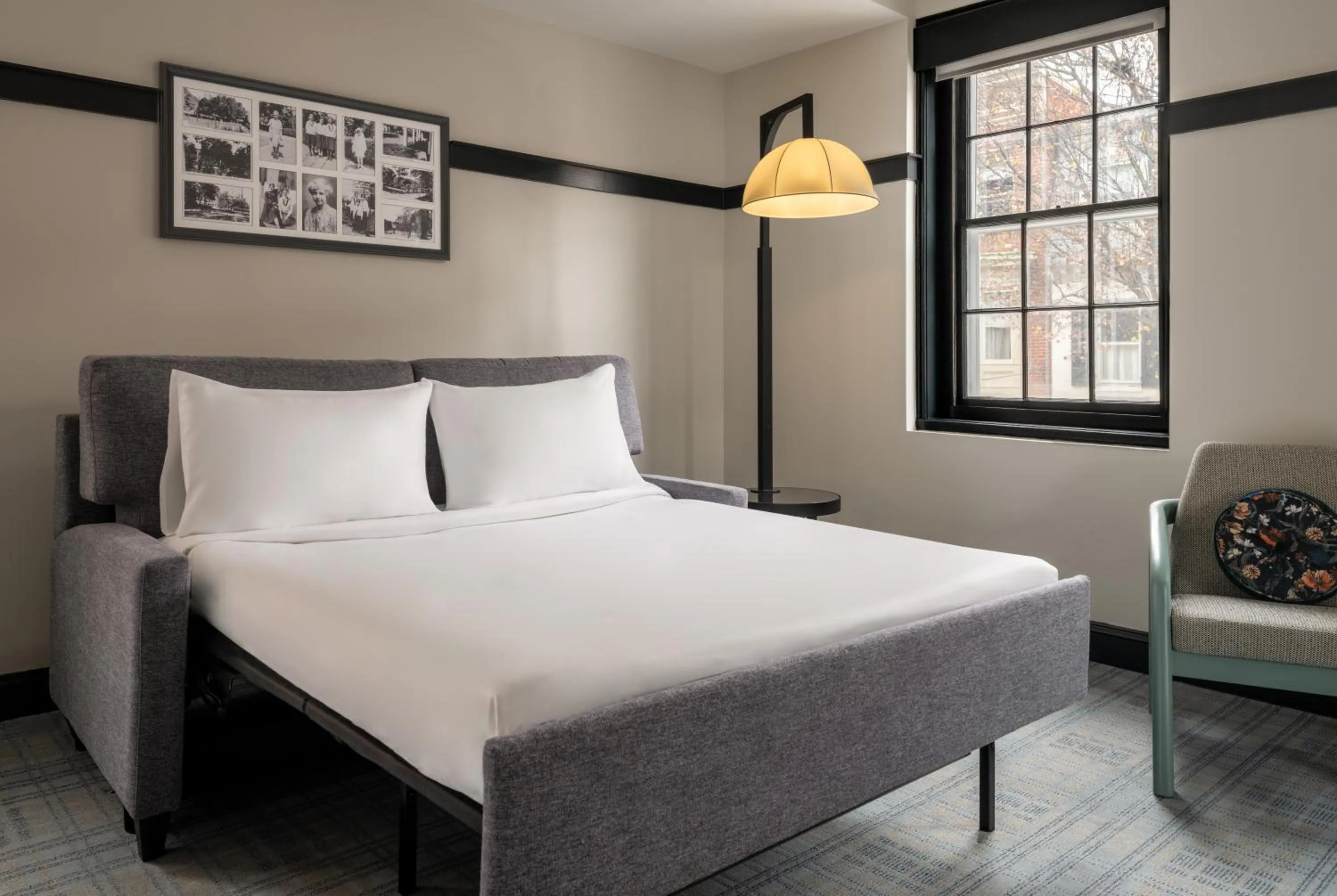 Bed in Visitation Hotel Fredrick, a Tribute Portfolio Hotel