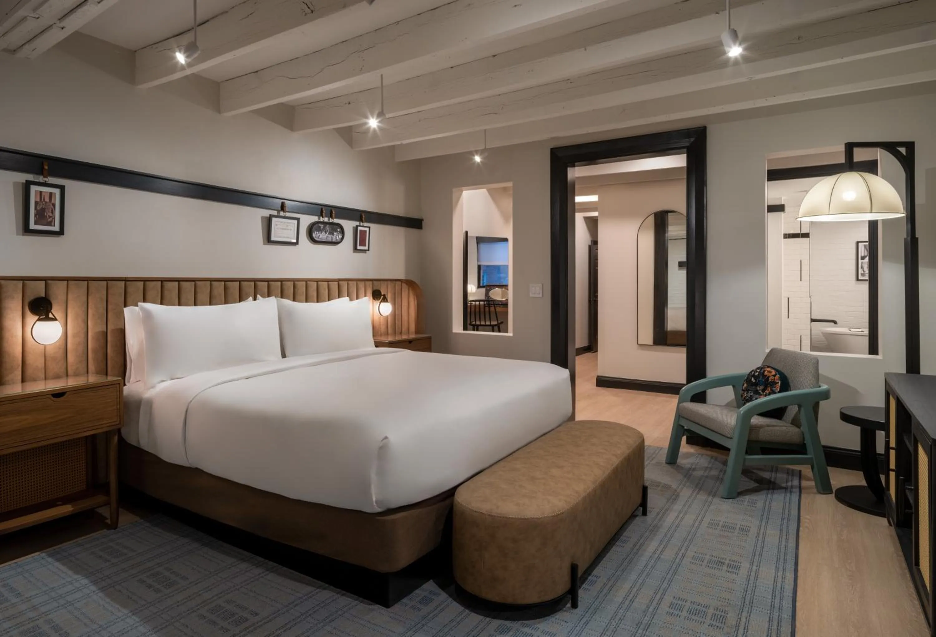 Bed in Visitation Hotel Fredrick, a Tribute Portfolio Hotel