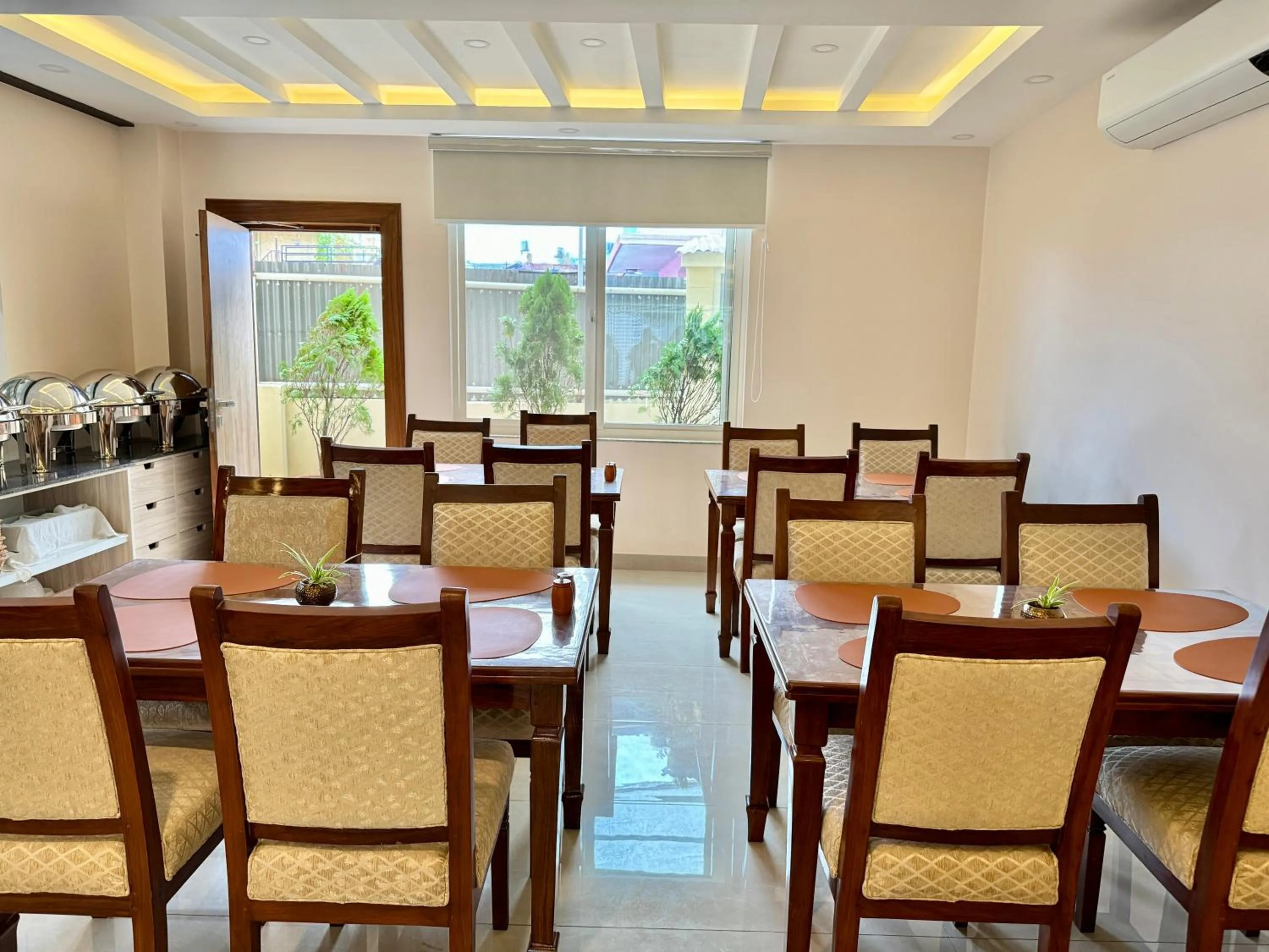 Restaurant/places to eat in Hotel Bayberry Kathmandu - Near Tribhuvan International Airport