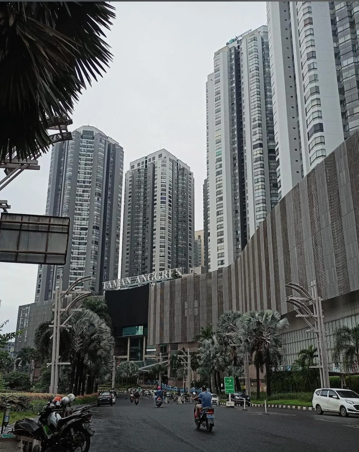 Property building in Eisei House