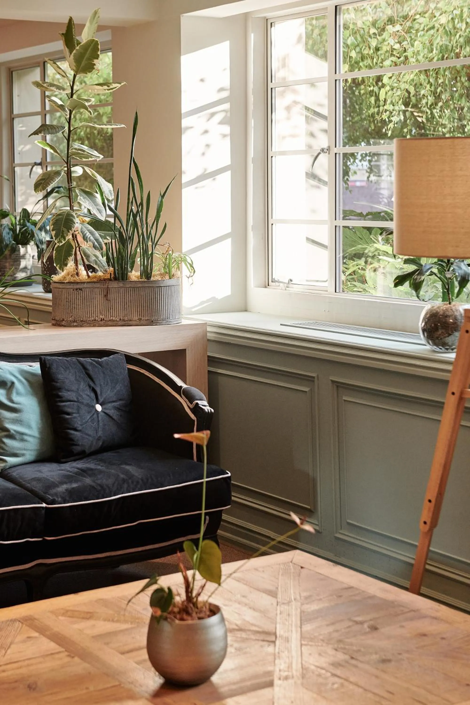 Living room in The Level at Melia White House