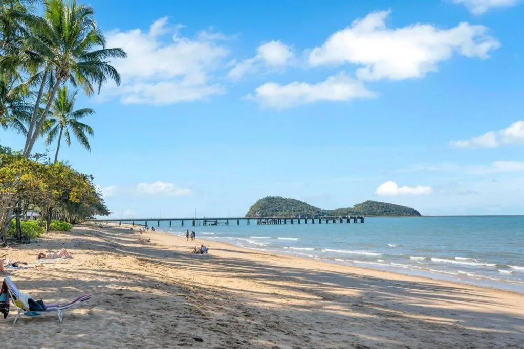 Palm Cove Studio Apartments