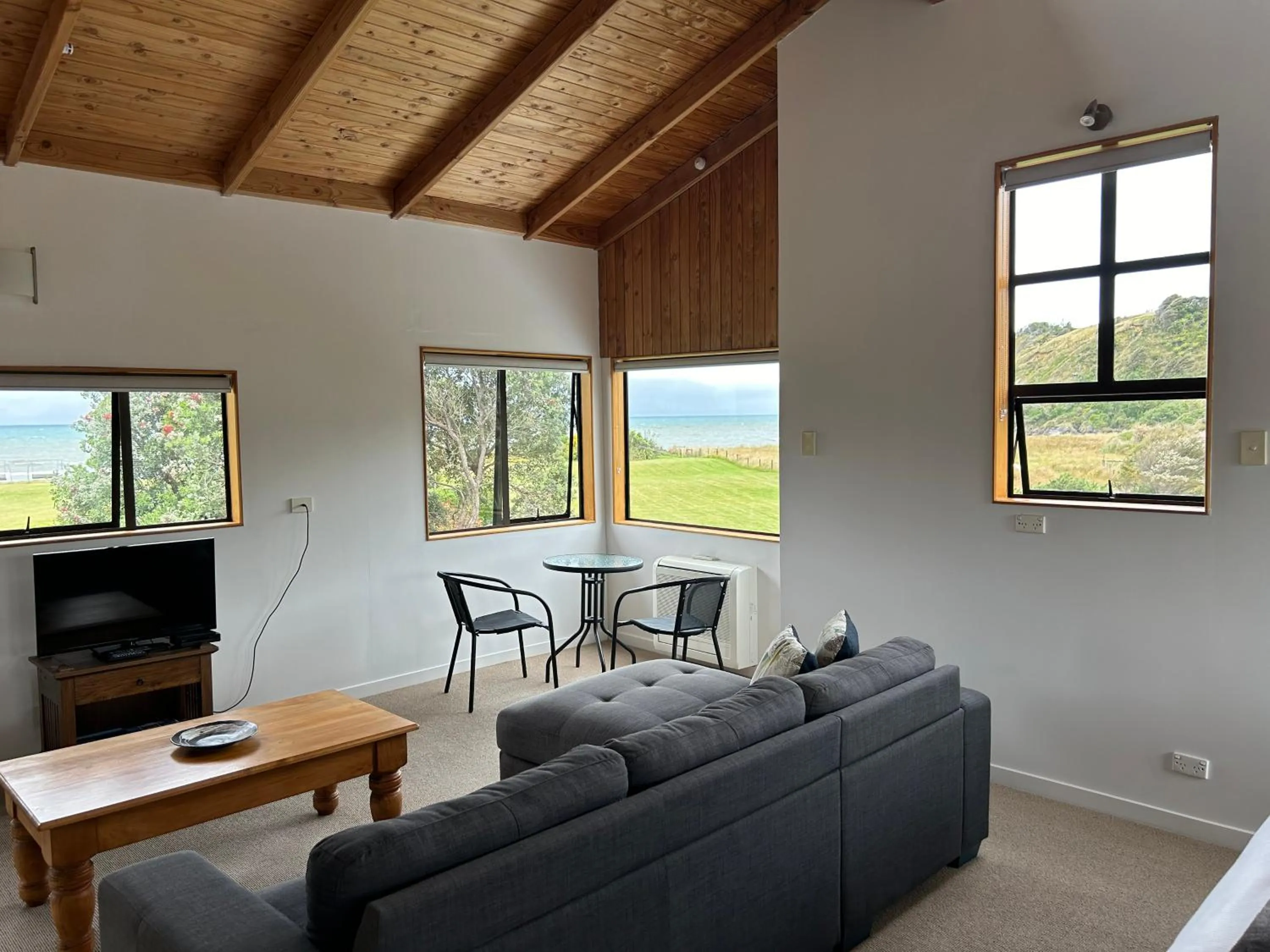 Summerspring Beachfront Accommodation