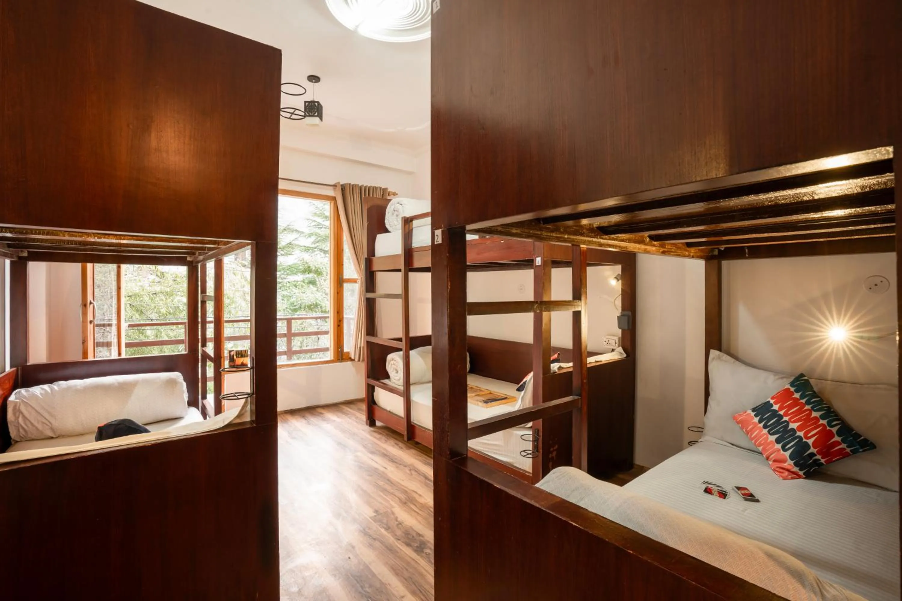 Photo of the whole room, Bed in Alt Life Manali, Old Manali