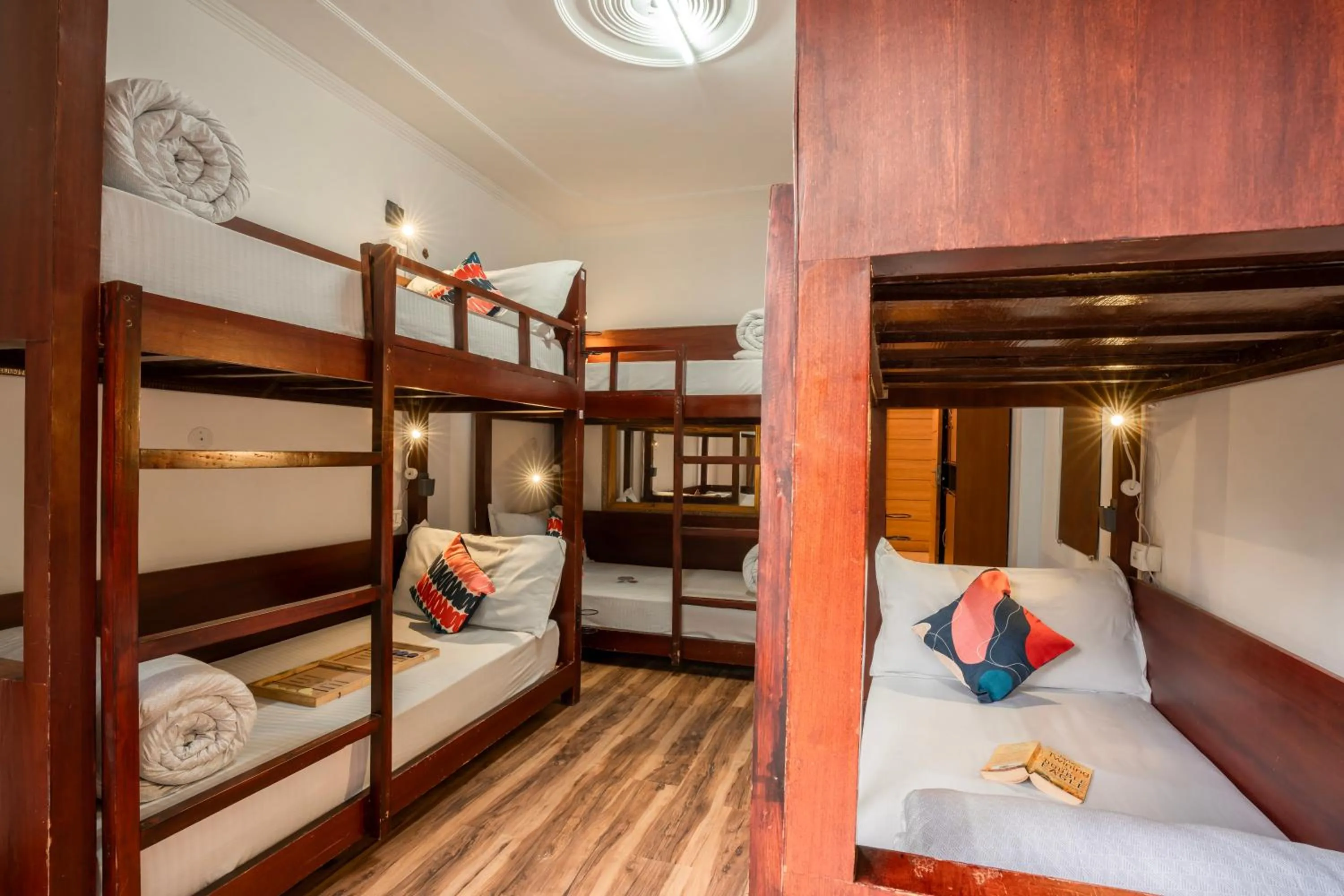 Photo of the whole room, Bed in Alt Life Manali, Old Manali