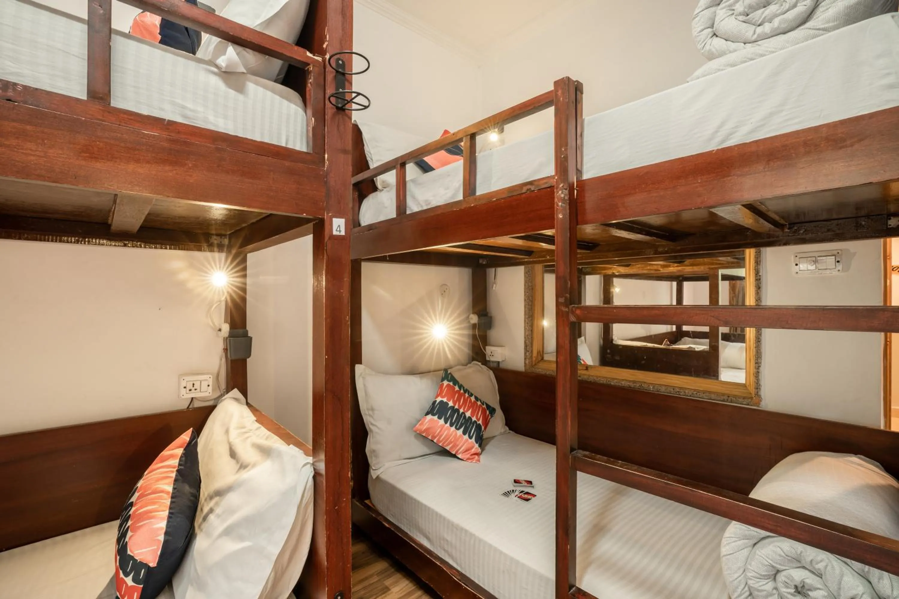 Bed in Alt Life Manali, Old Manali