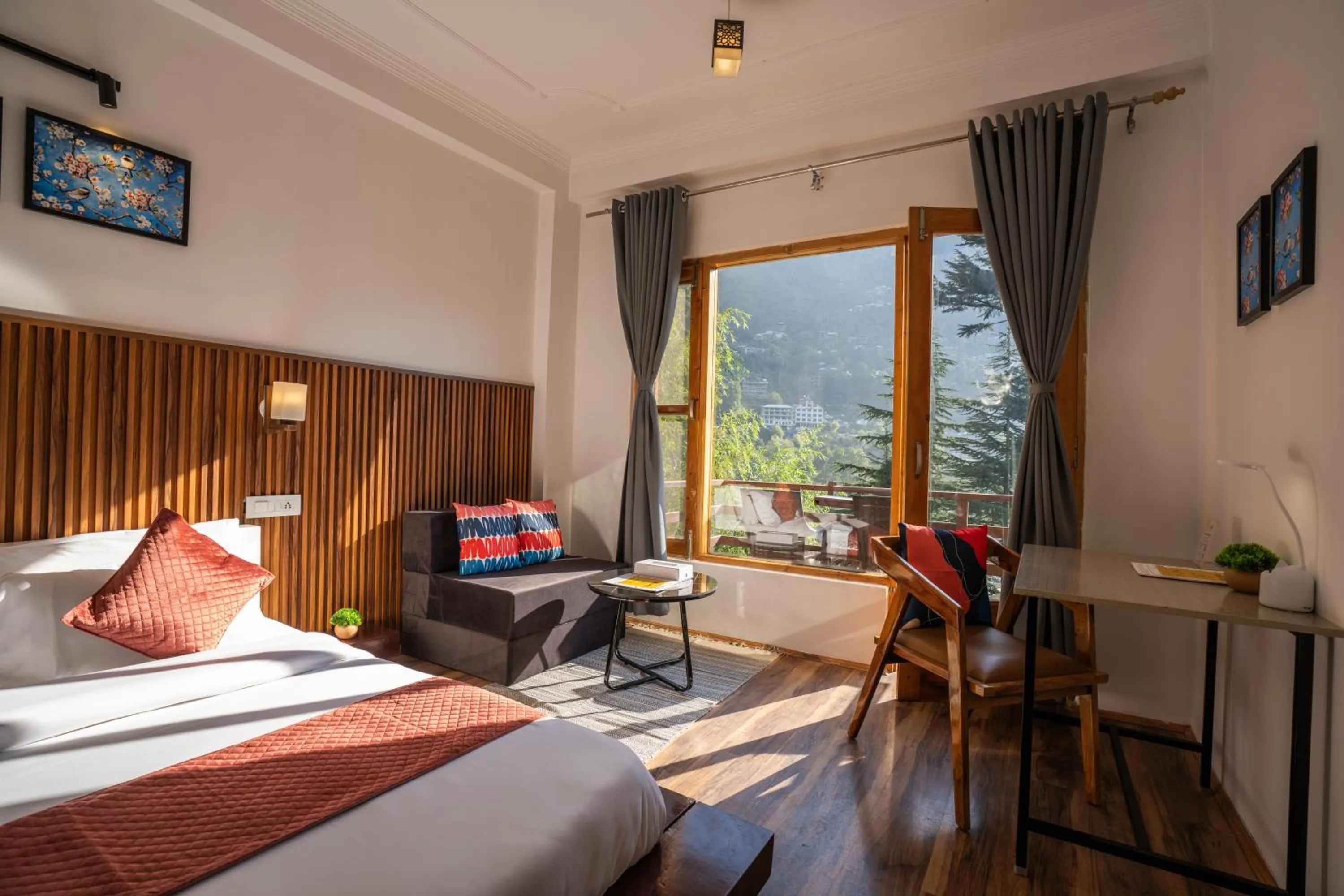 Photo of the whole room, Bed in Alt Life Manali, Old Manali