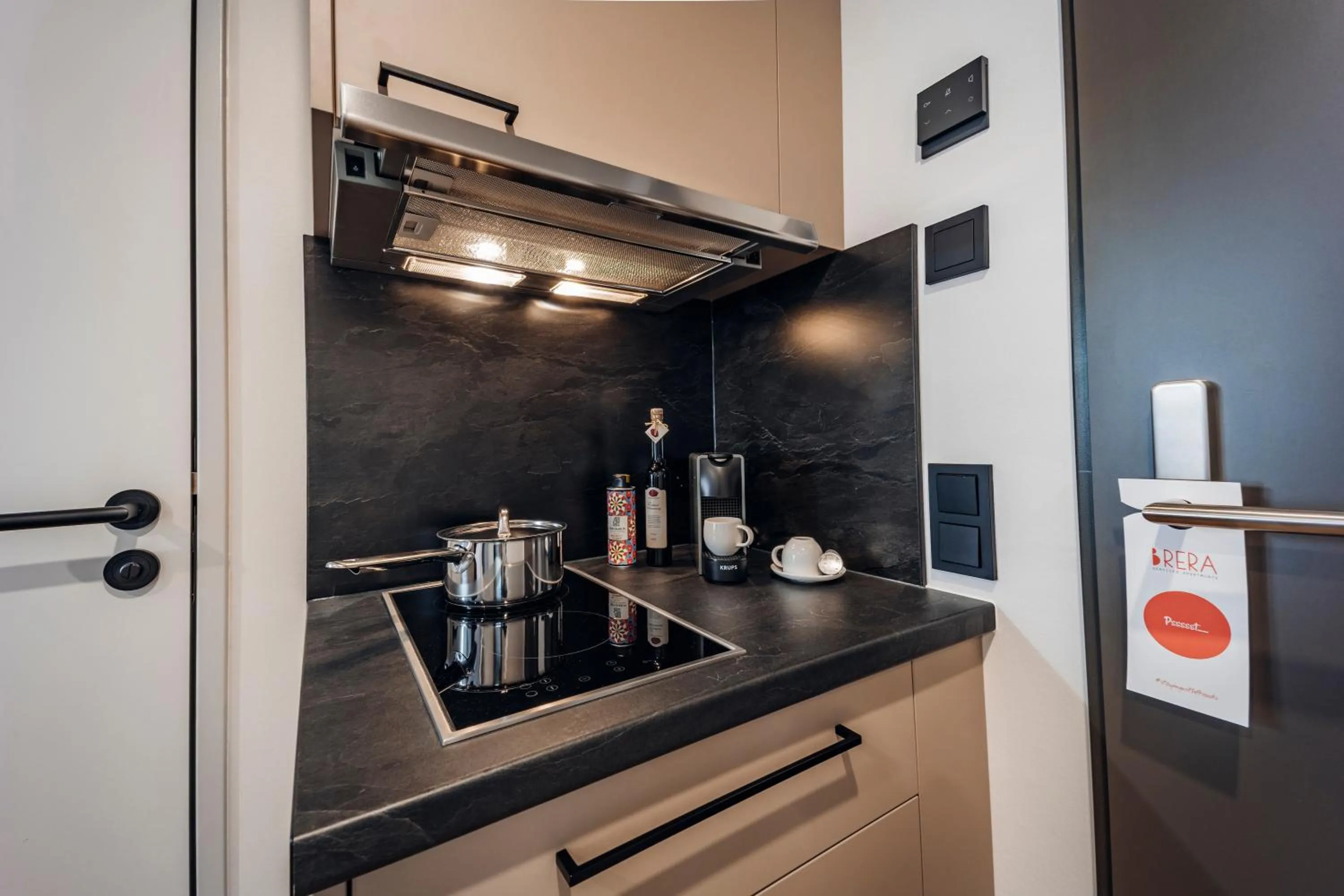 Kitchen or kitchenette in Brera Serviced Apartments Böblingen Sindelfingen